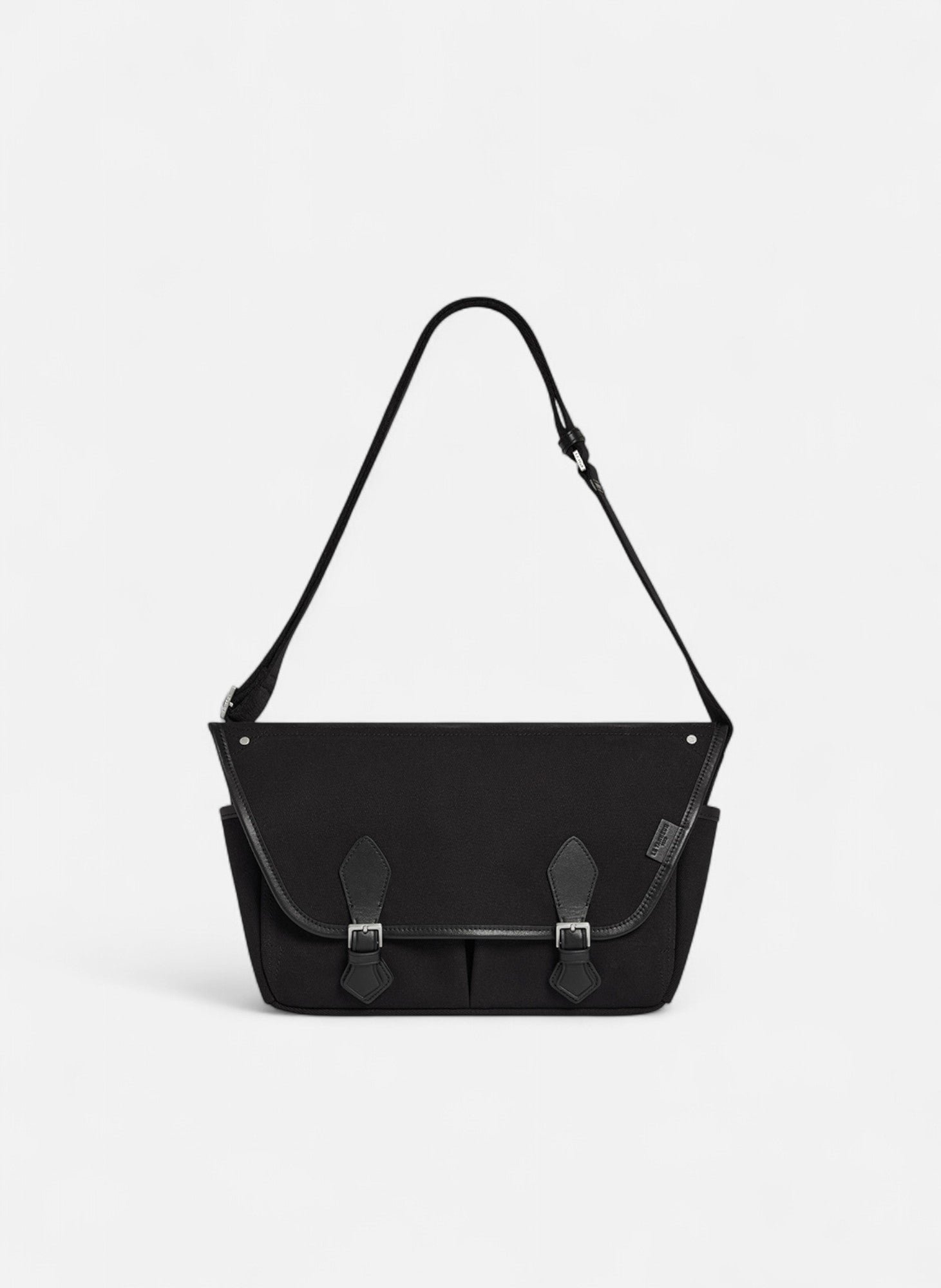 Sac bandoulière moyen modèle solveig en toile coton et cuir lisse LE TANNEUR Noir