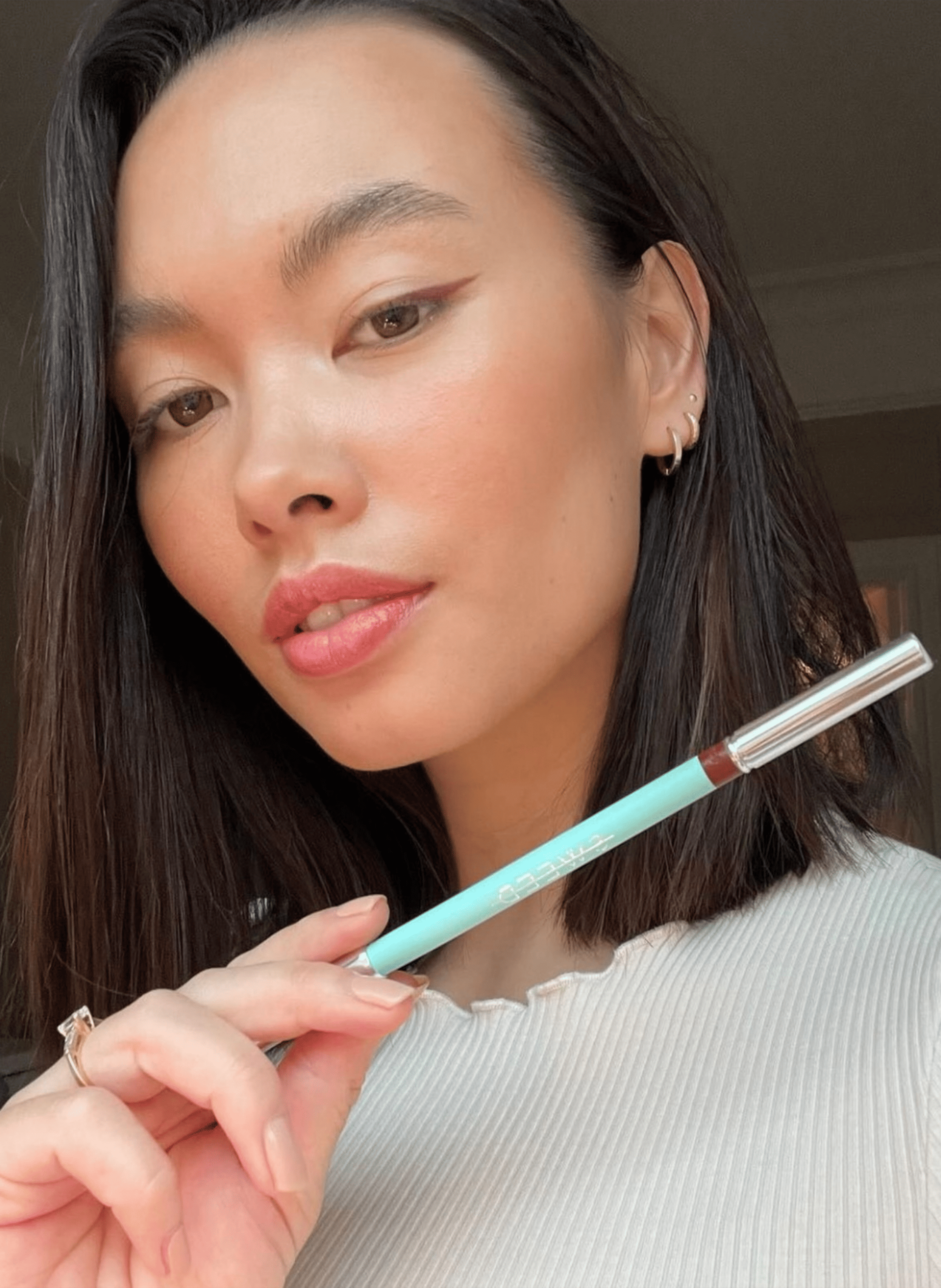 Satin Eyeliner SWEED Margaux bordeaux