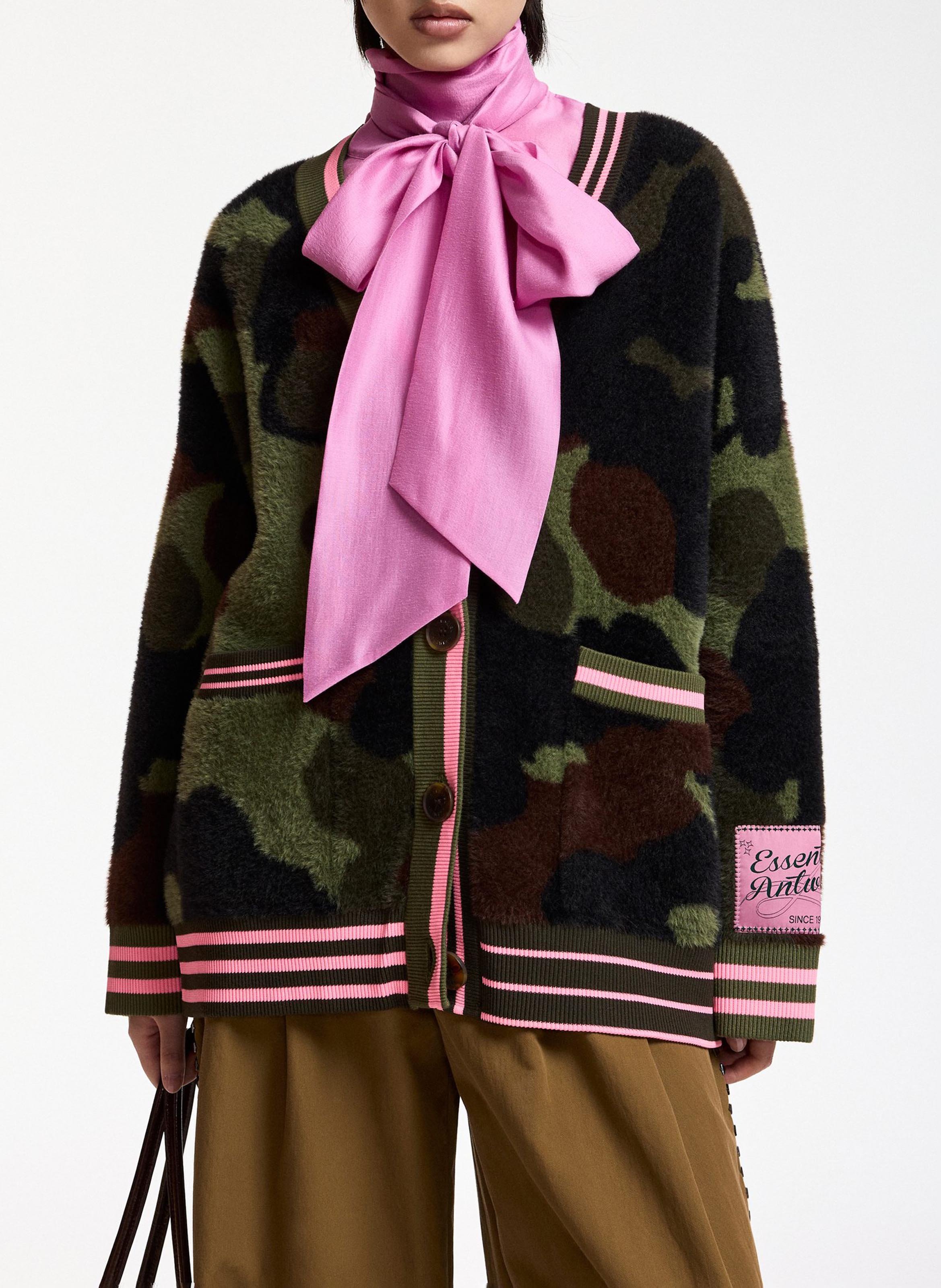 Cardigan ample col v motif camouflage kamoo ESSENTIEL ANTWERP Vert