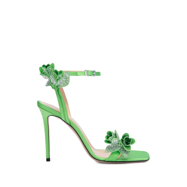 Sandales à talon en soie