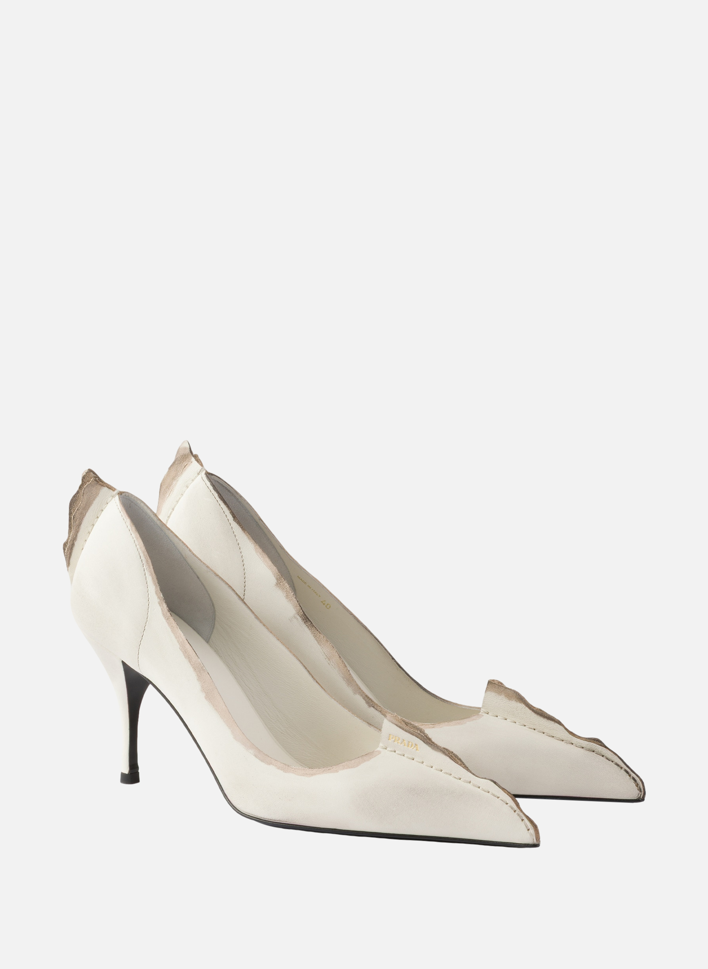 Escarpins en cuir vieilli PRADA Beige