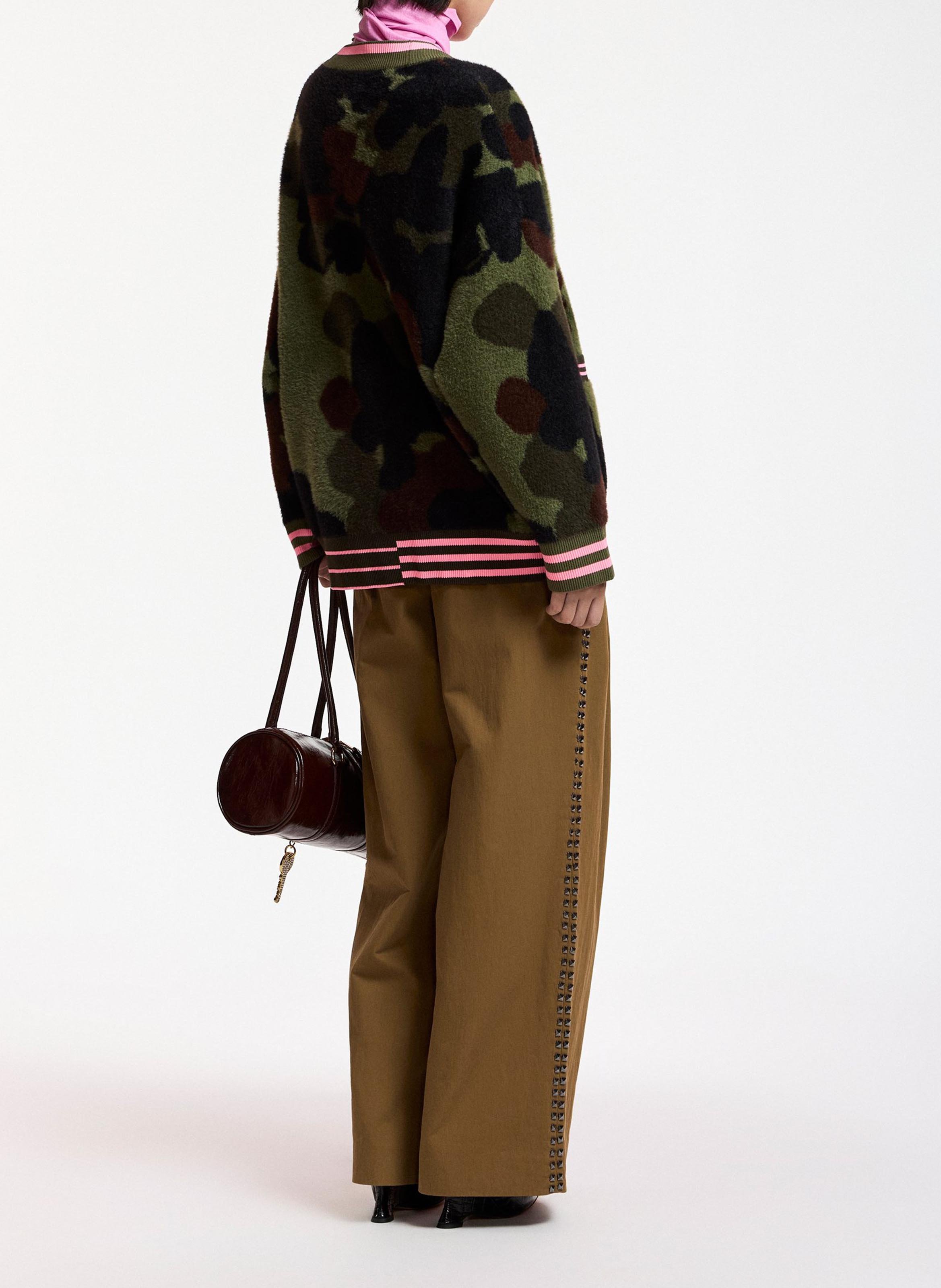 Cardigan ample col v motif camouflage kamoo ESSENTIEL ANTWERP Vert