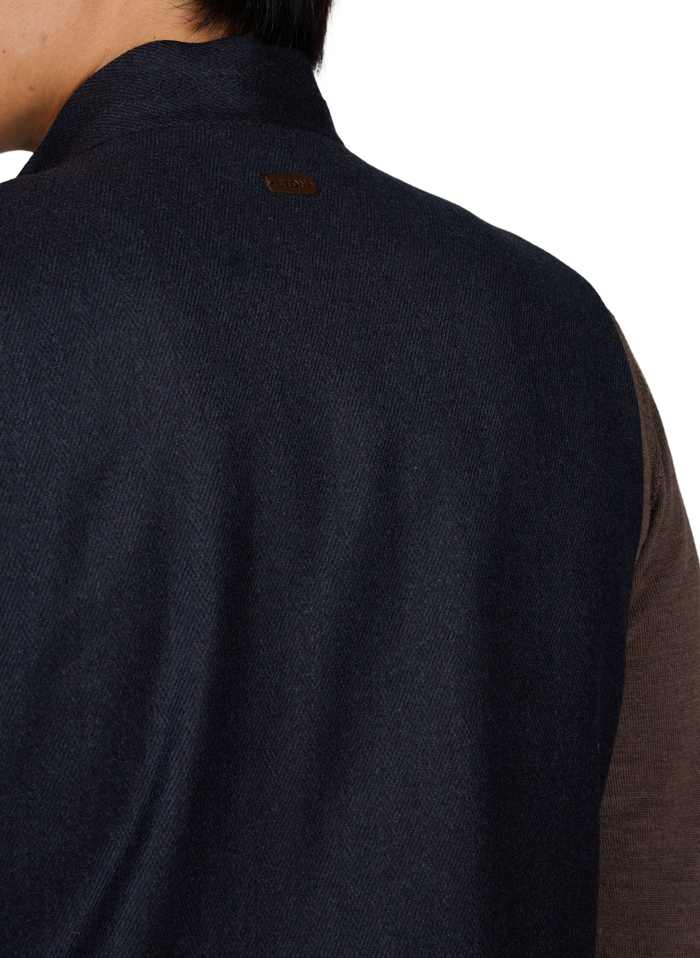 Gerade geschnittene ärmellose Wolljacke ETON Blau