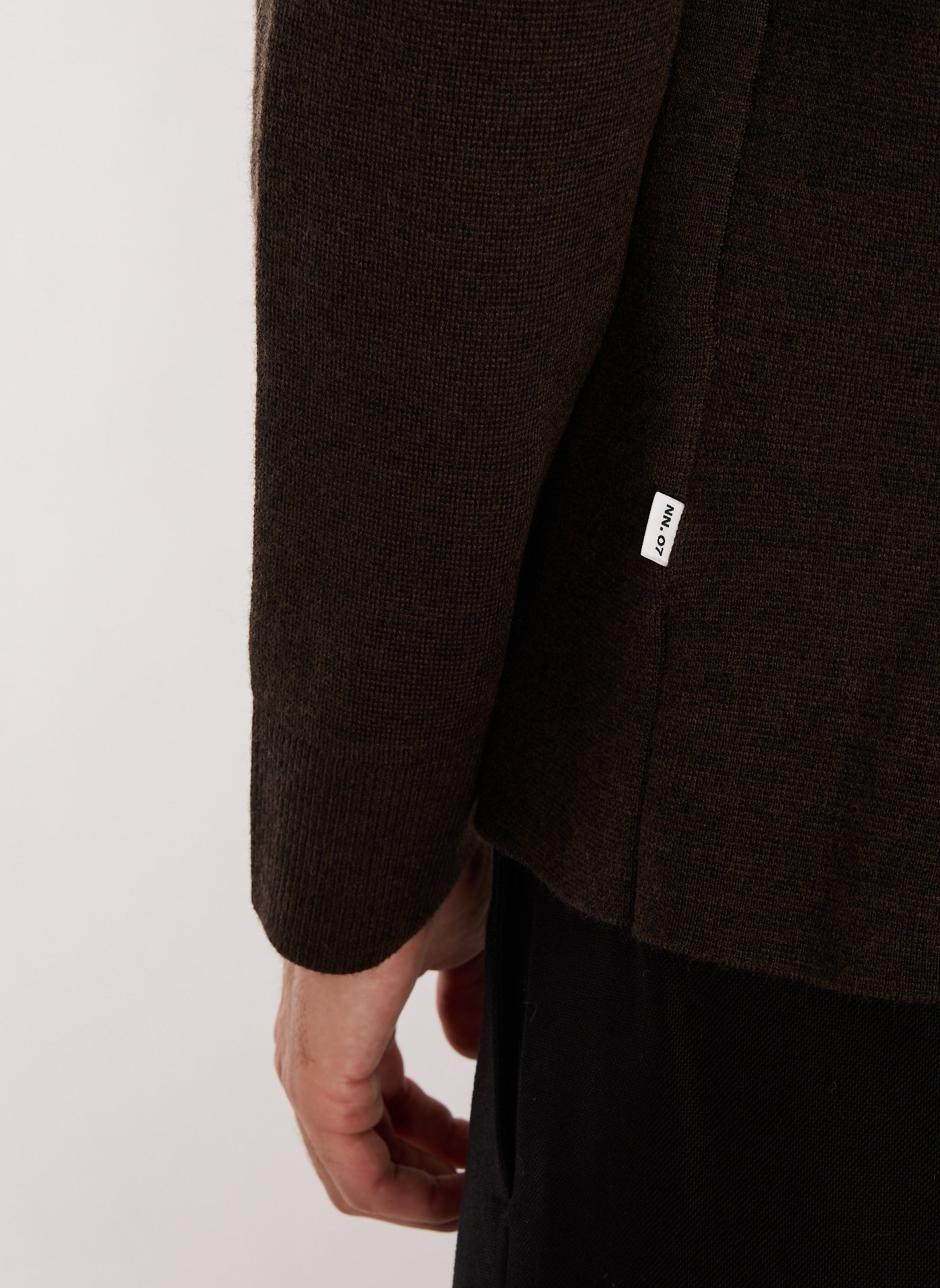 Zippered high neck sweater NN.07 Brown