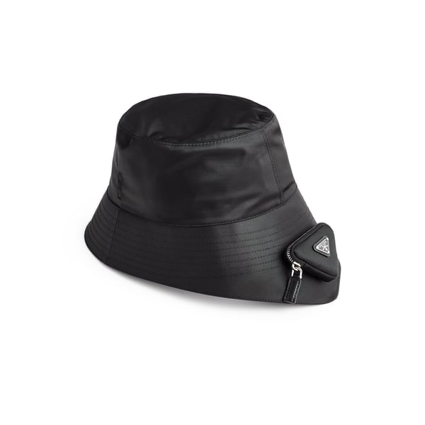 Bob asymétrique en nylon recyclé