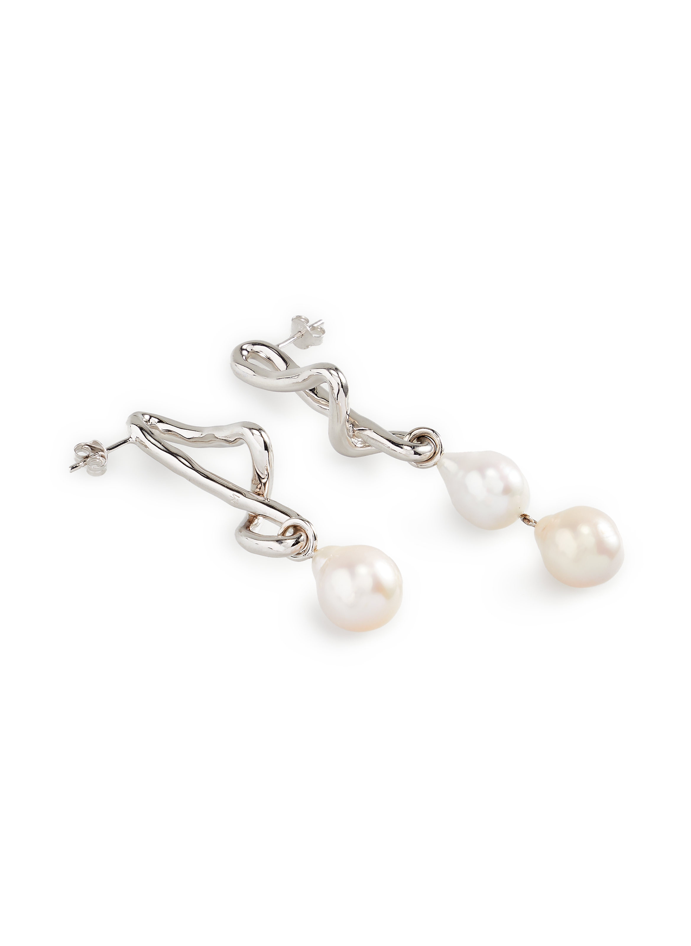 Boucles d'oreilles dépareillés avec perles