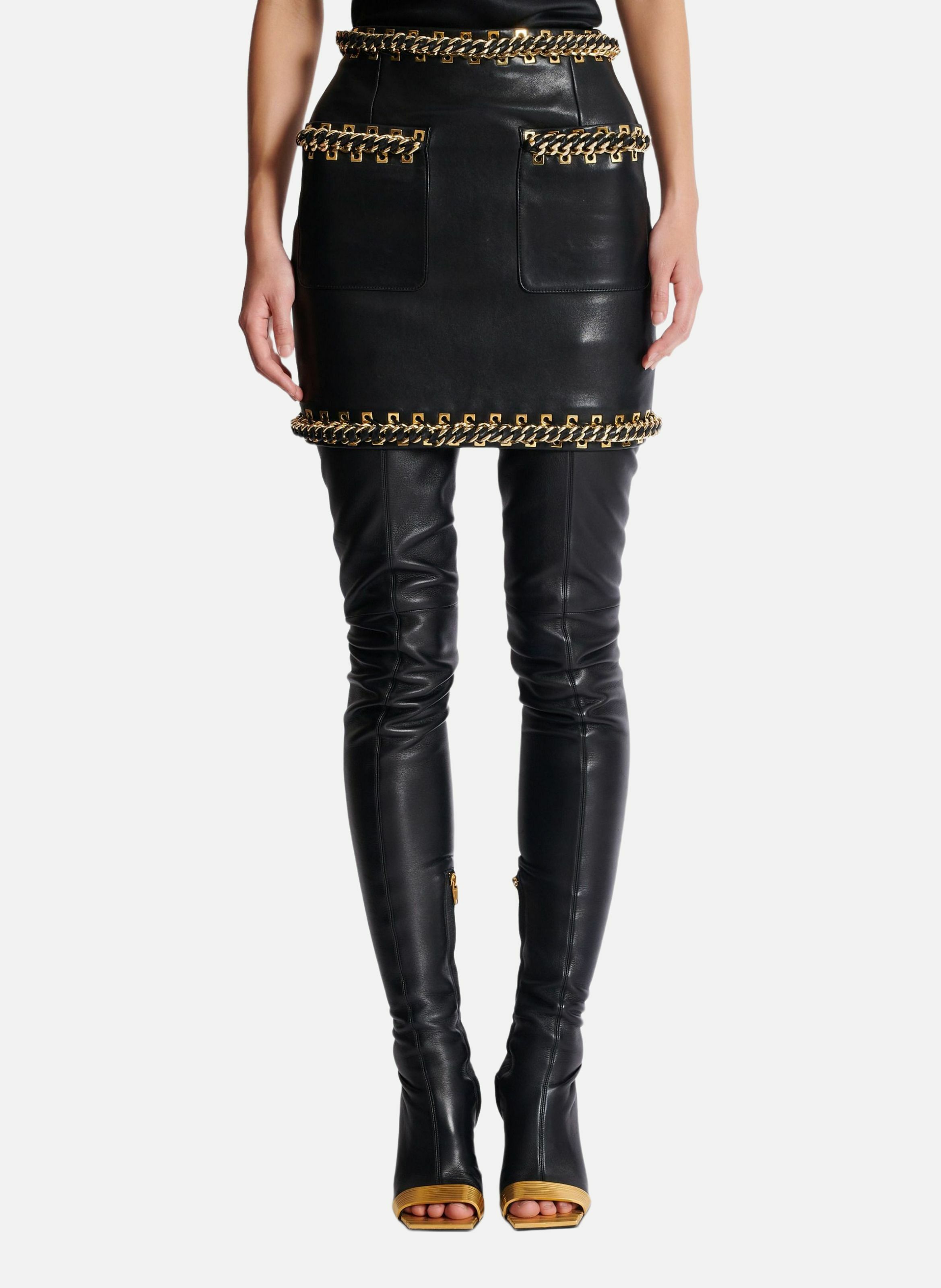 Jupe courte en cuir d'agneau avec chaînes BALMAIN Noir