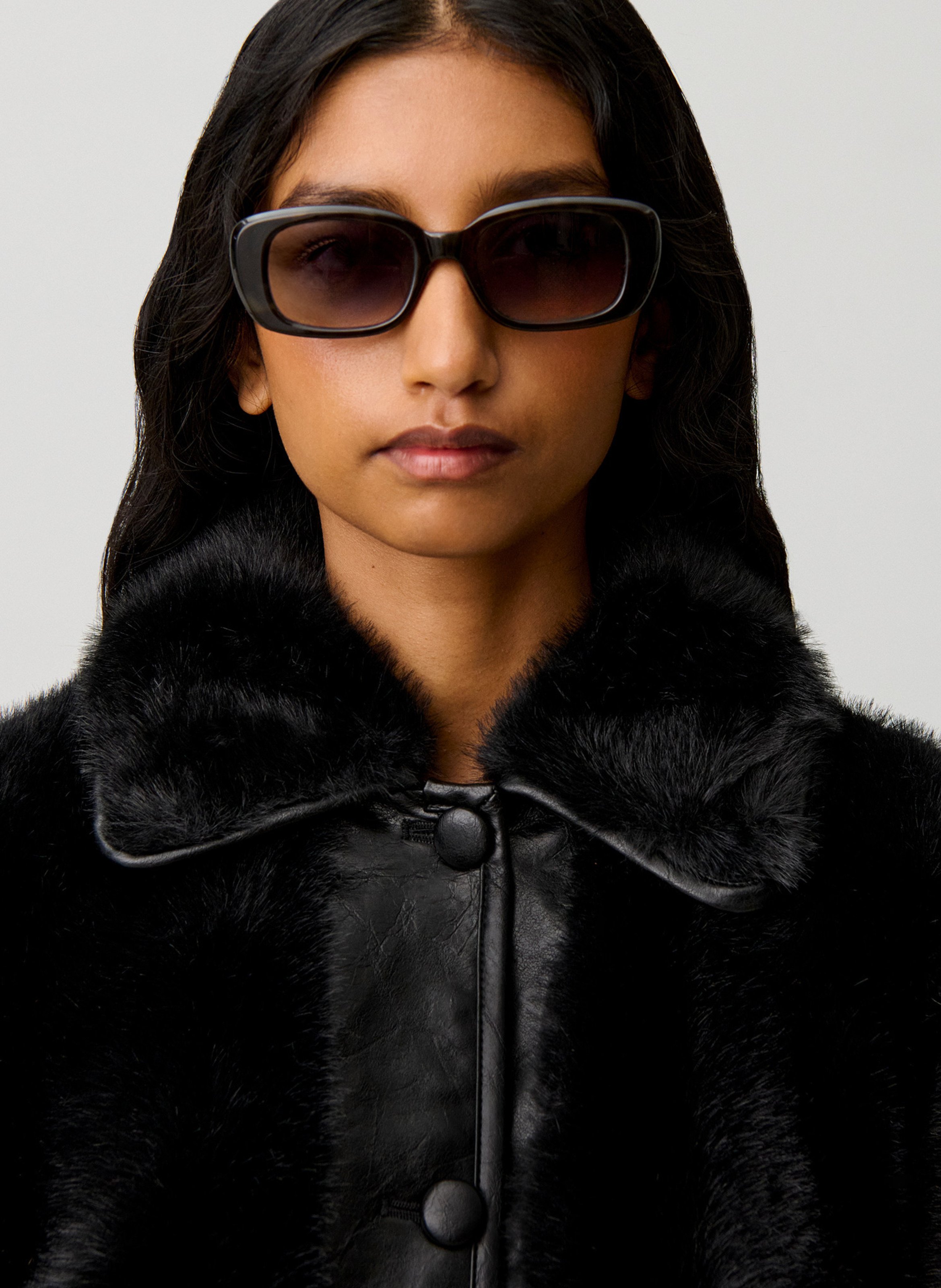 Veste courte en fausse fourrure CLAUDIE PIERLOT Noir
