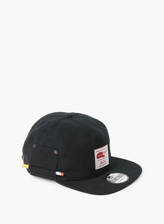 Accessoire Sport Titleist Occasion Casquette Titleist Noire Vintage à Cordelette Réglable - Excellent état, Fait Aux USA Casquette Golf Accessoire Sport Titleist Occasion Casquette Titleist Noire Vintage à Cordelette Réglable - Excellent état, Fait Aux USA Casquette Golf