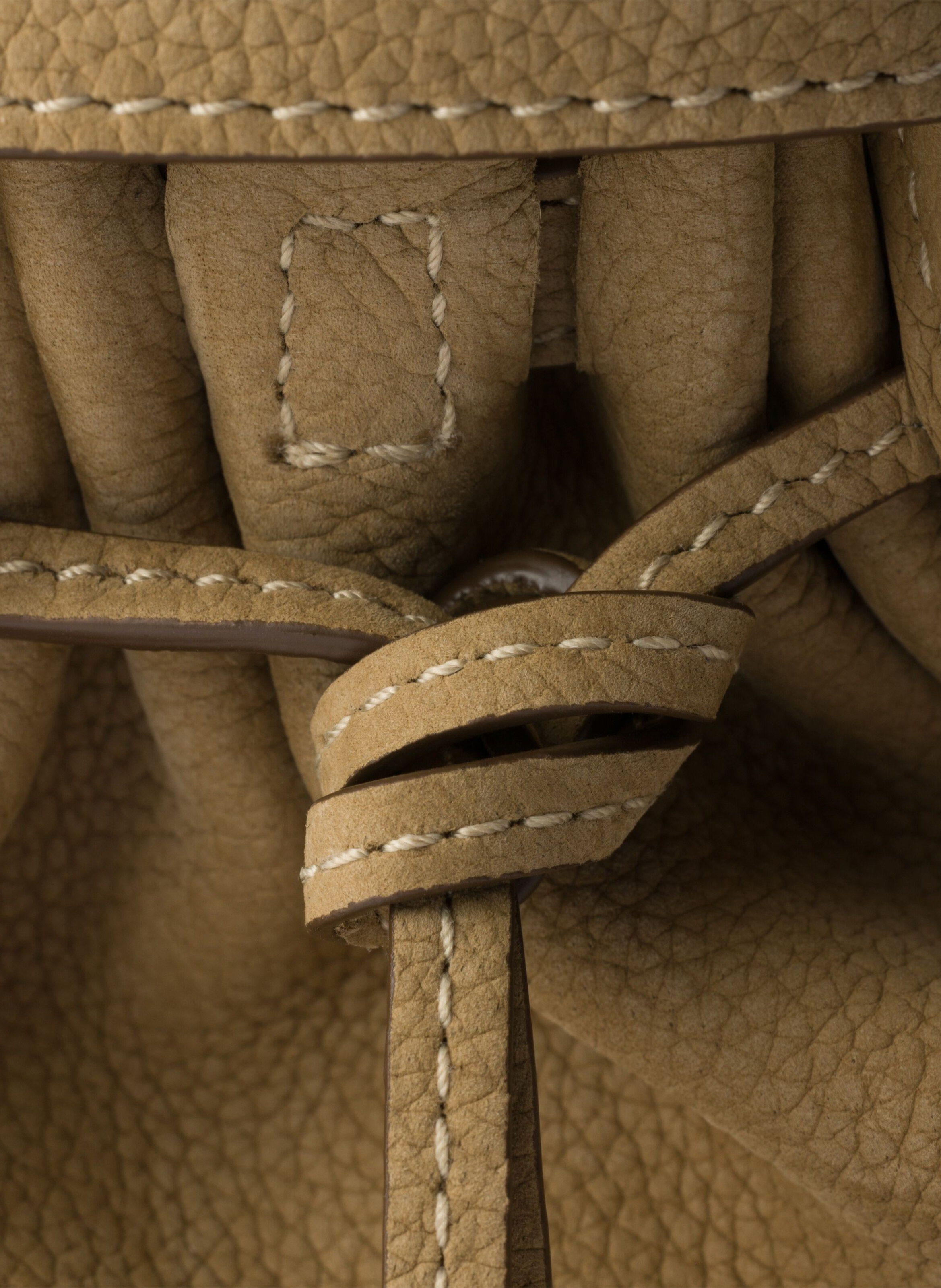 Sac à main prada bonnie en cuir nubuck de taille m PRADA Beige