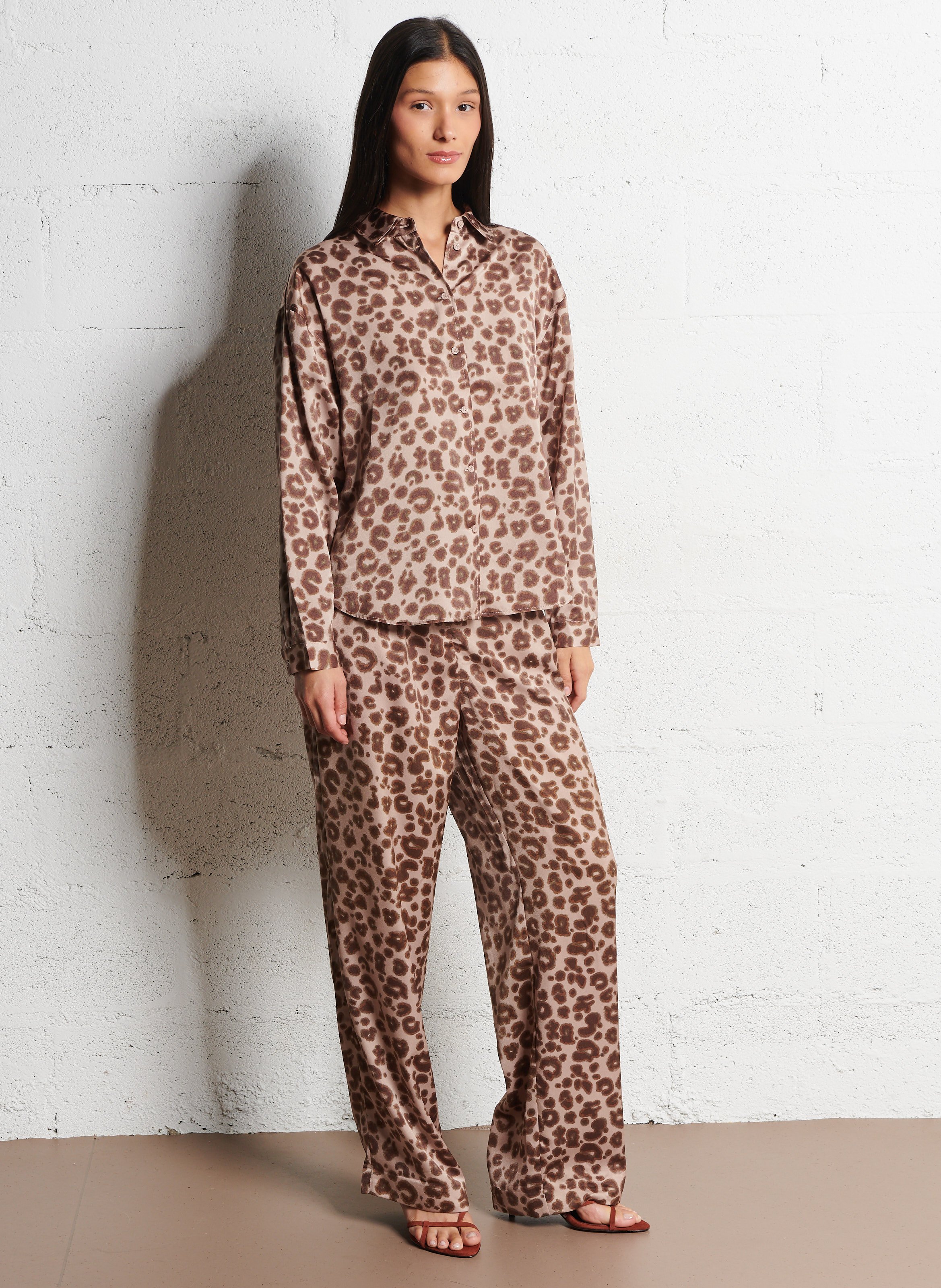 Pantalon large satiné à motif léopard bloy BA&SH Beige