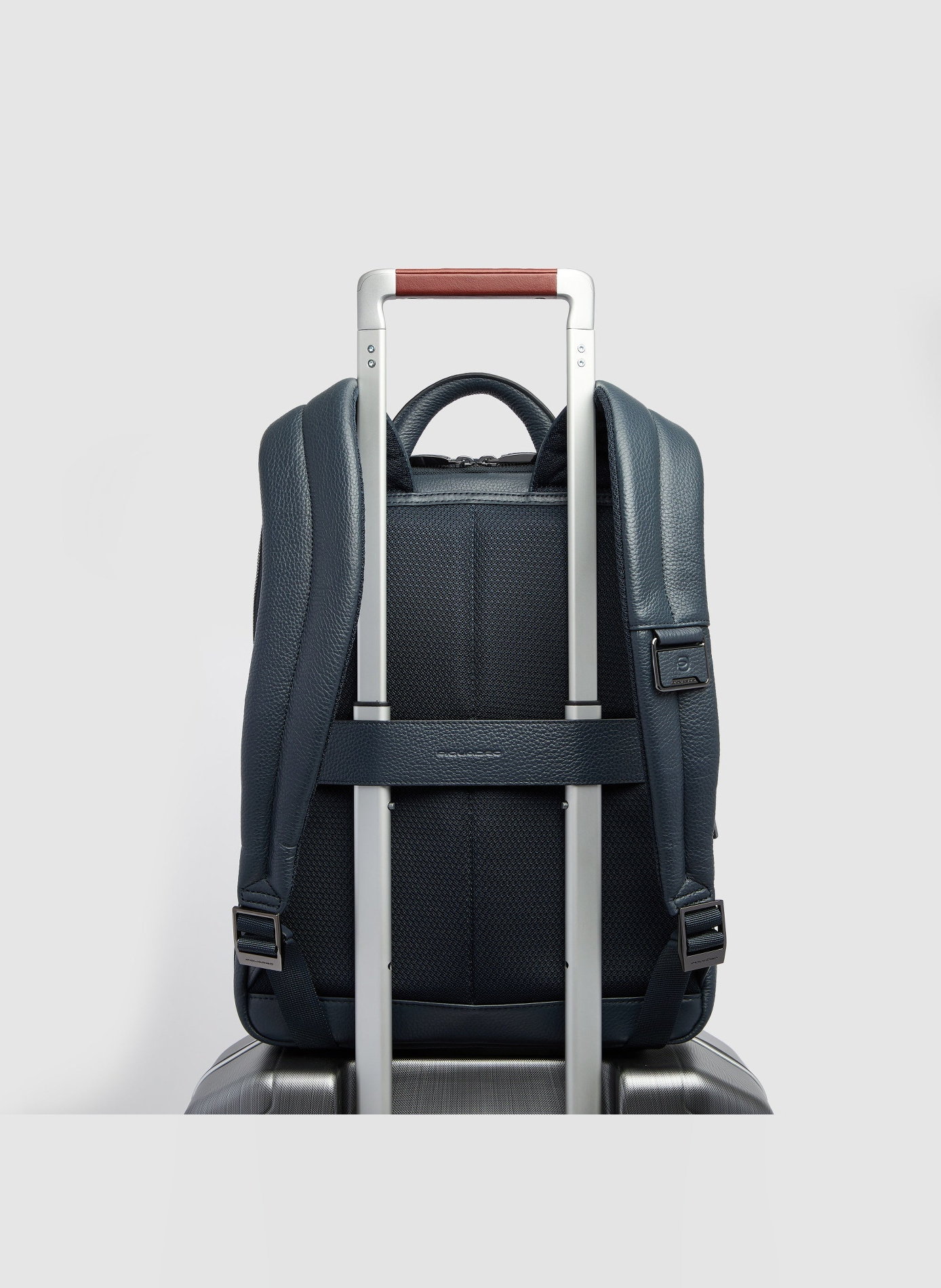 Sac à dos fin pour ordinateur 14" PIQUADRO Bleu