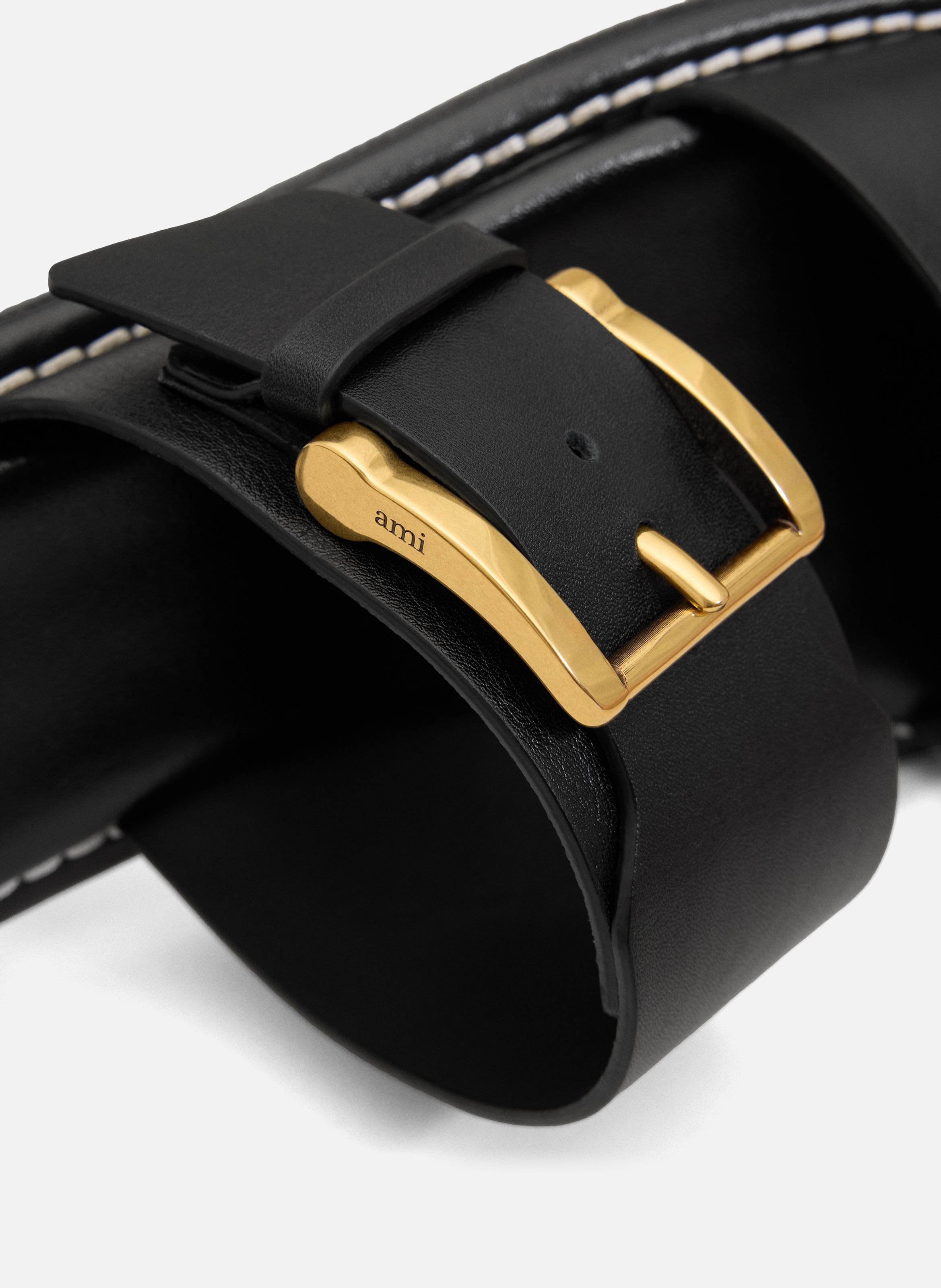 Sandales à boucle en cuir de veau AMI PARIS Noir