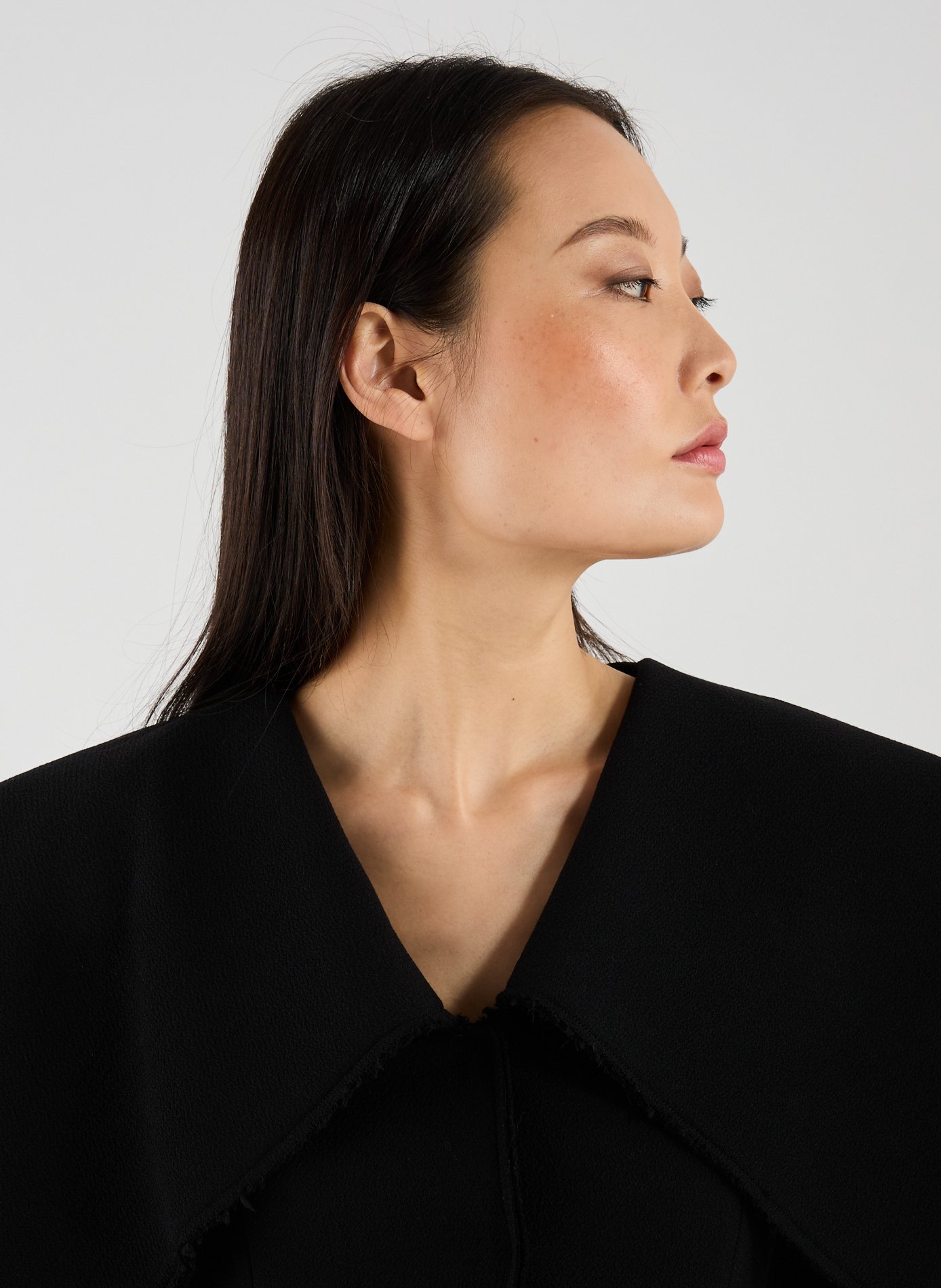 Veste cintrée à large col en laine mélangée A.W.A.K.E. MODE Noir