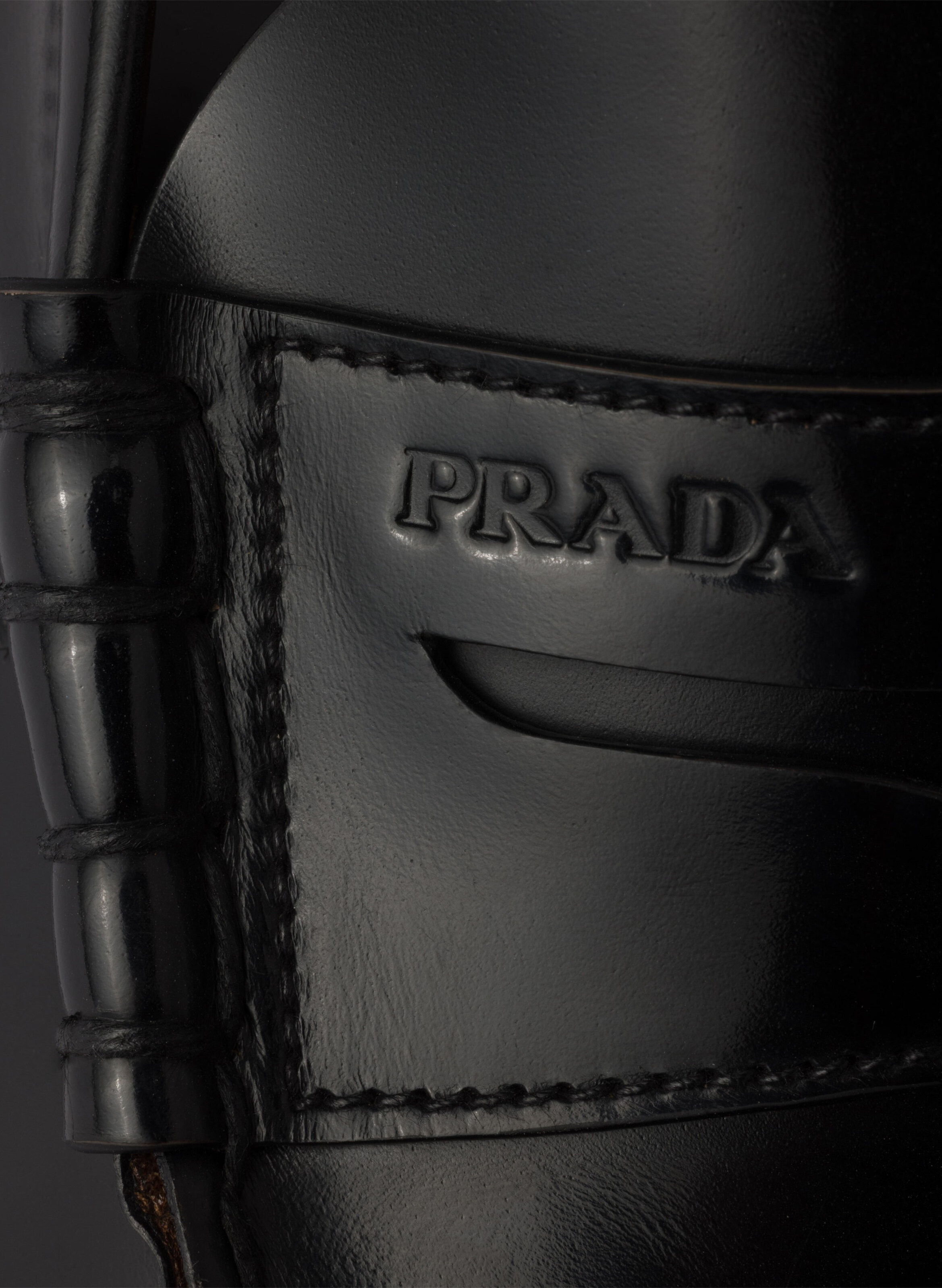 Mocassins en cuir brossé PRADA Noir