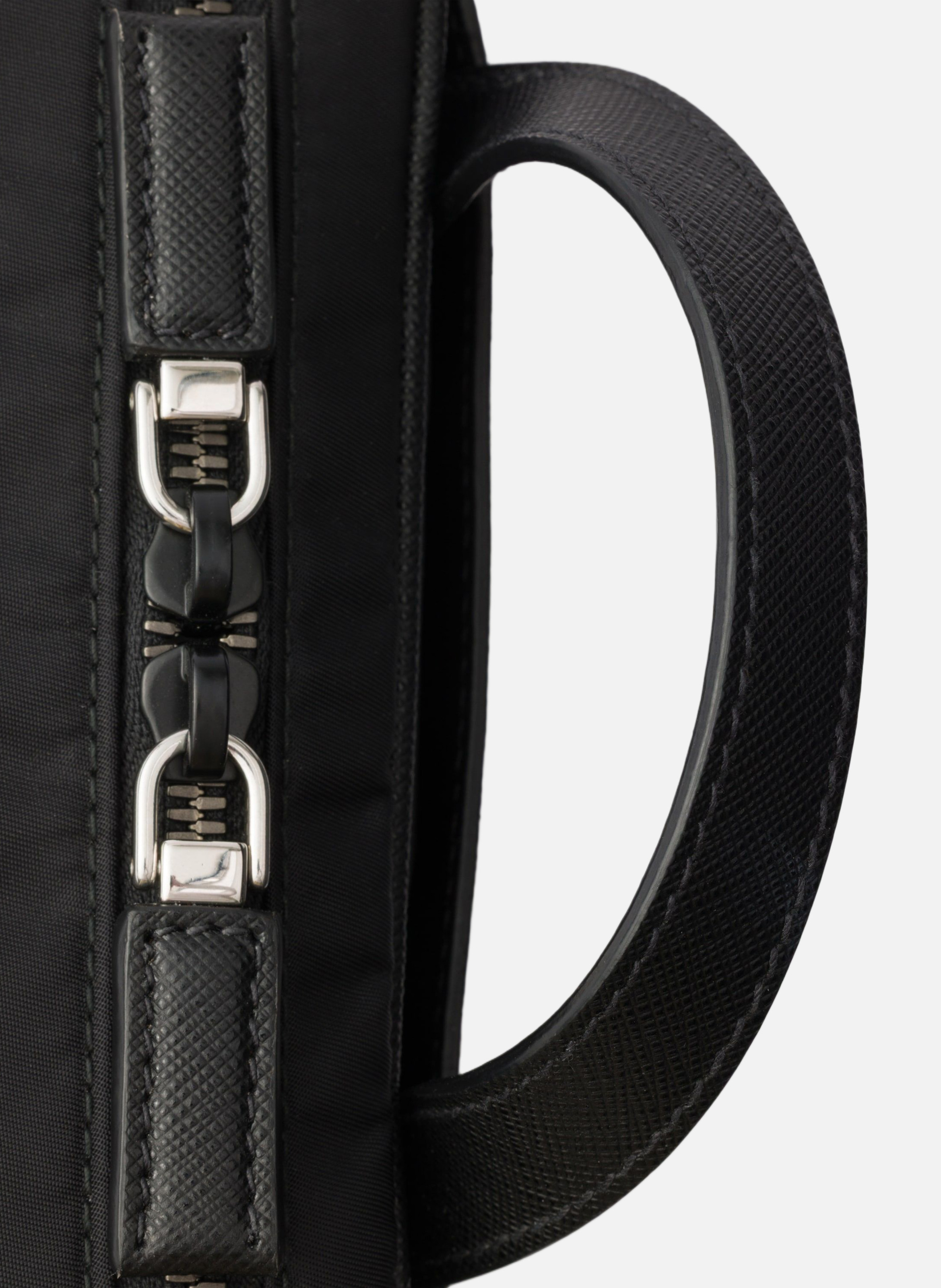 Sac porté épaule en re-nylon et cuir saffiano PRADA Noir