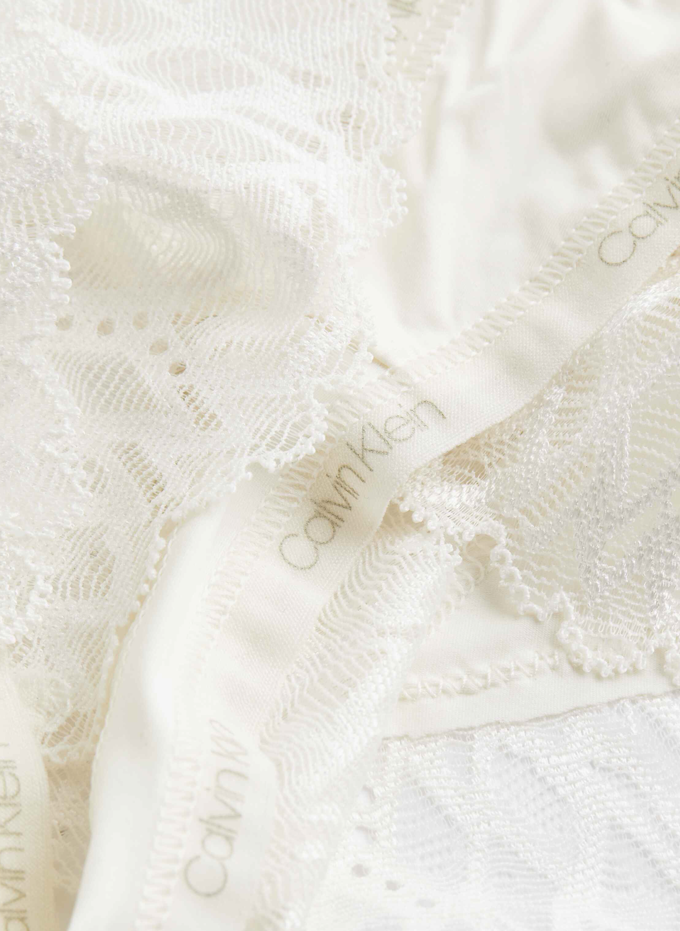 Microfibre and lace thong Beige