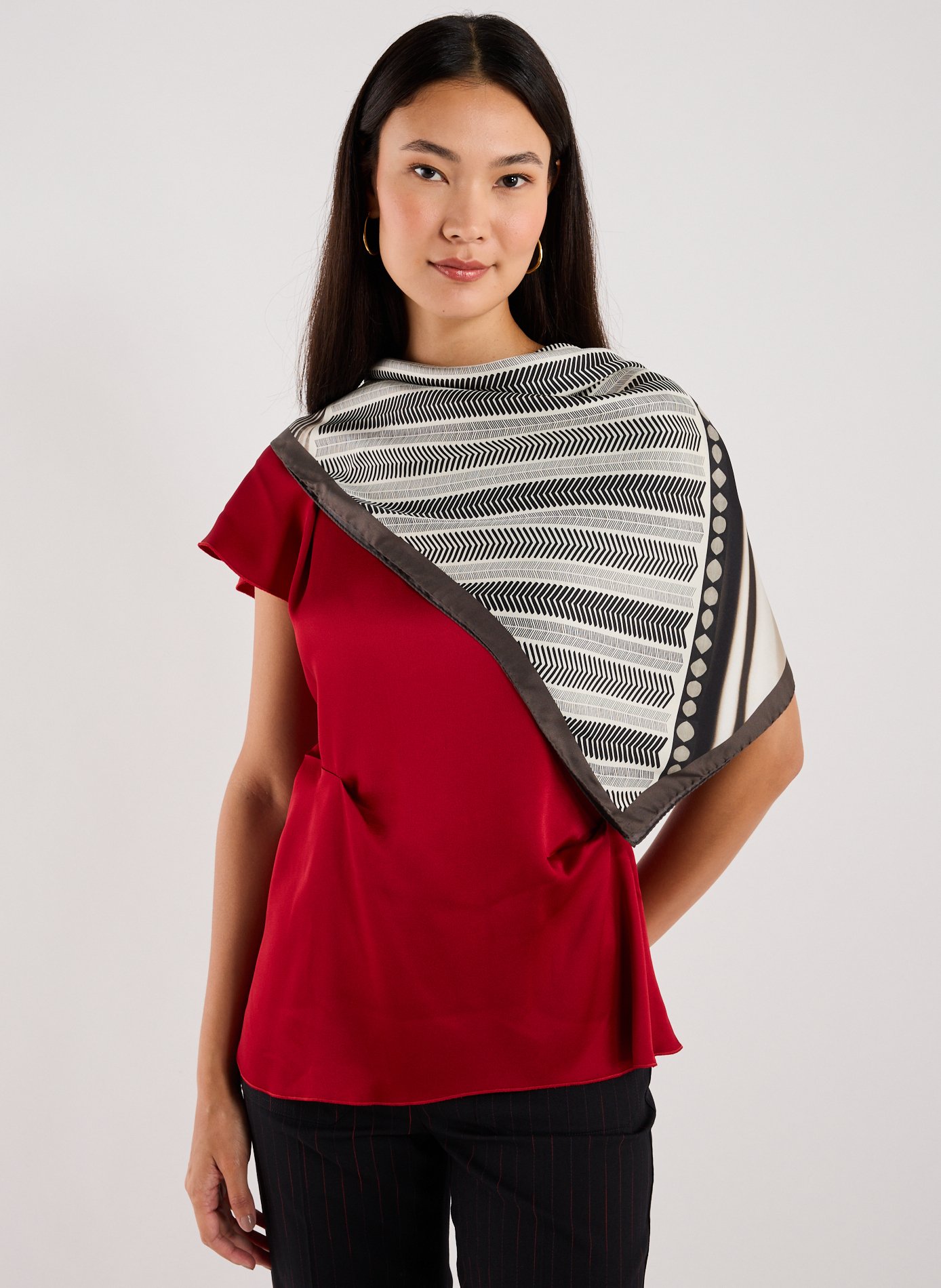 Foulard en soie AU PRINTEMPS PARIS Marron