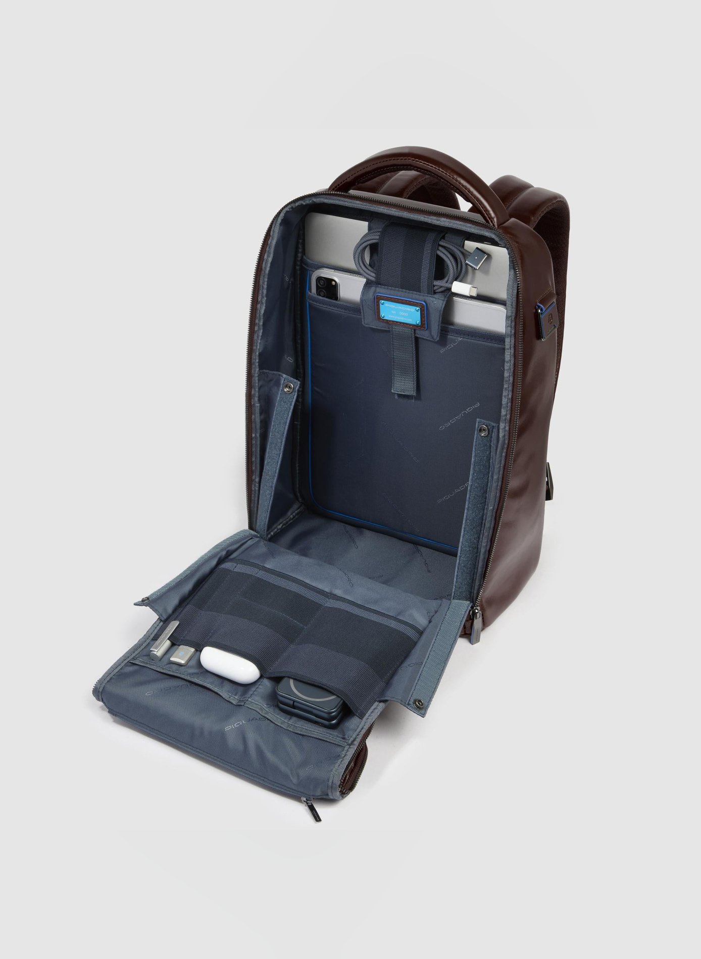 Sac à dos de voyage pour ordinateur 14" PIQUADRO Marron