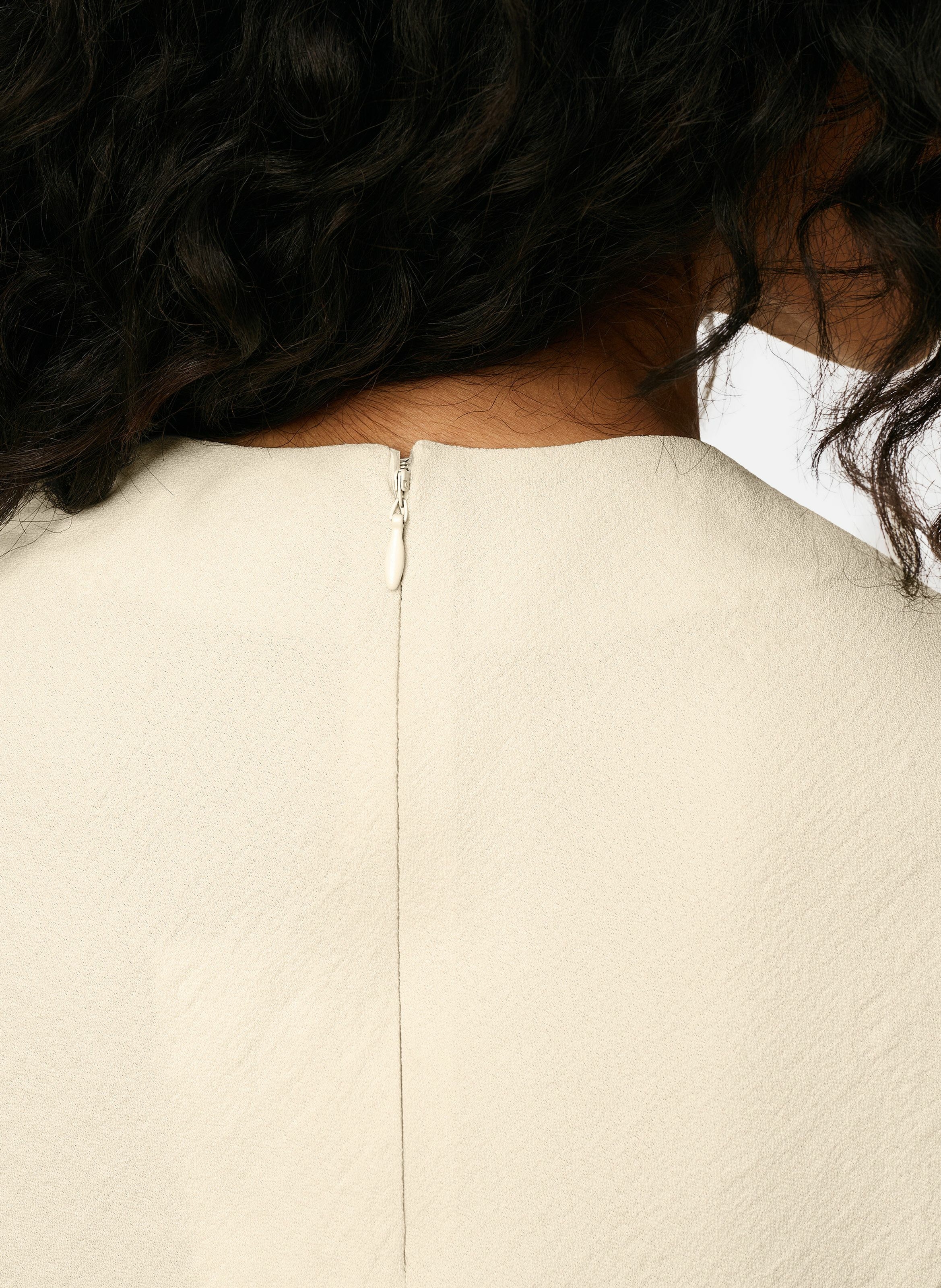 Top sans manches en crèpes de viscose AMI PARIS Blanc