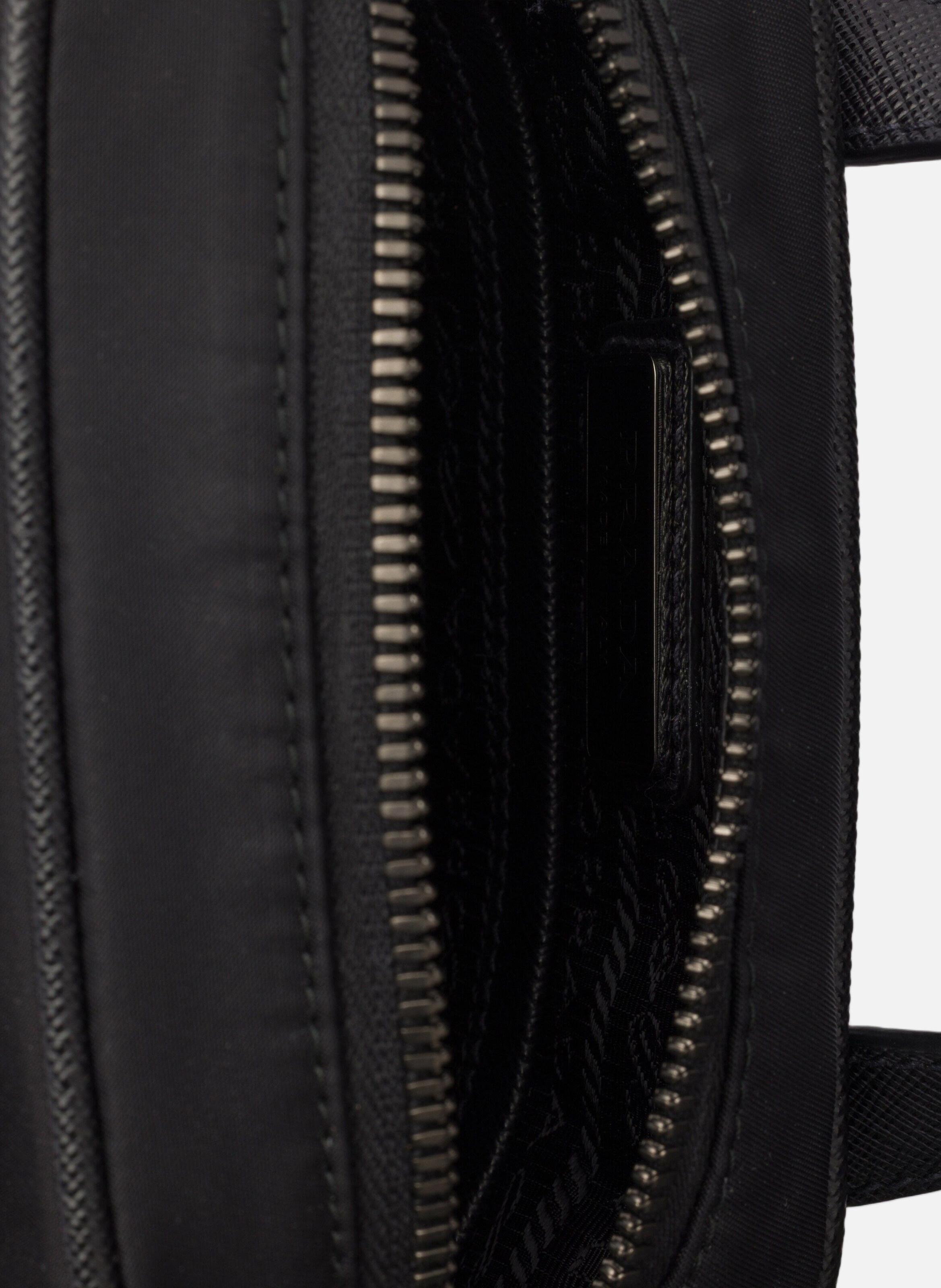 Sac porté épaule en re-nylon et cuir saffiano PRADA Noir