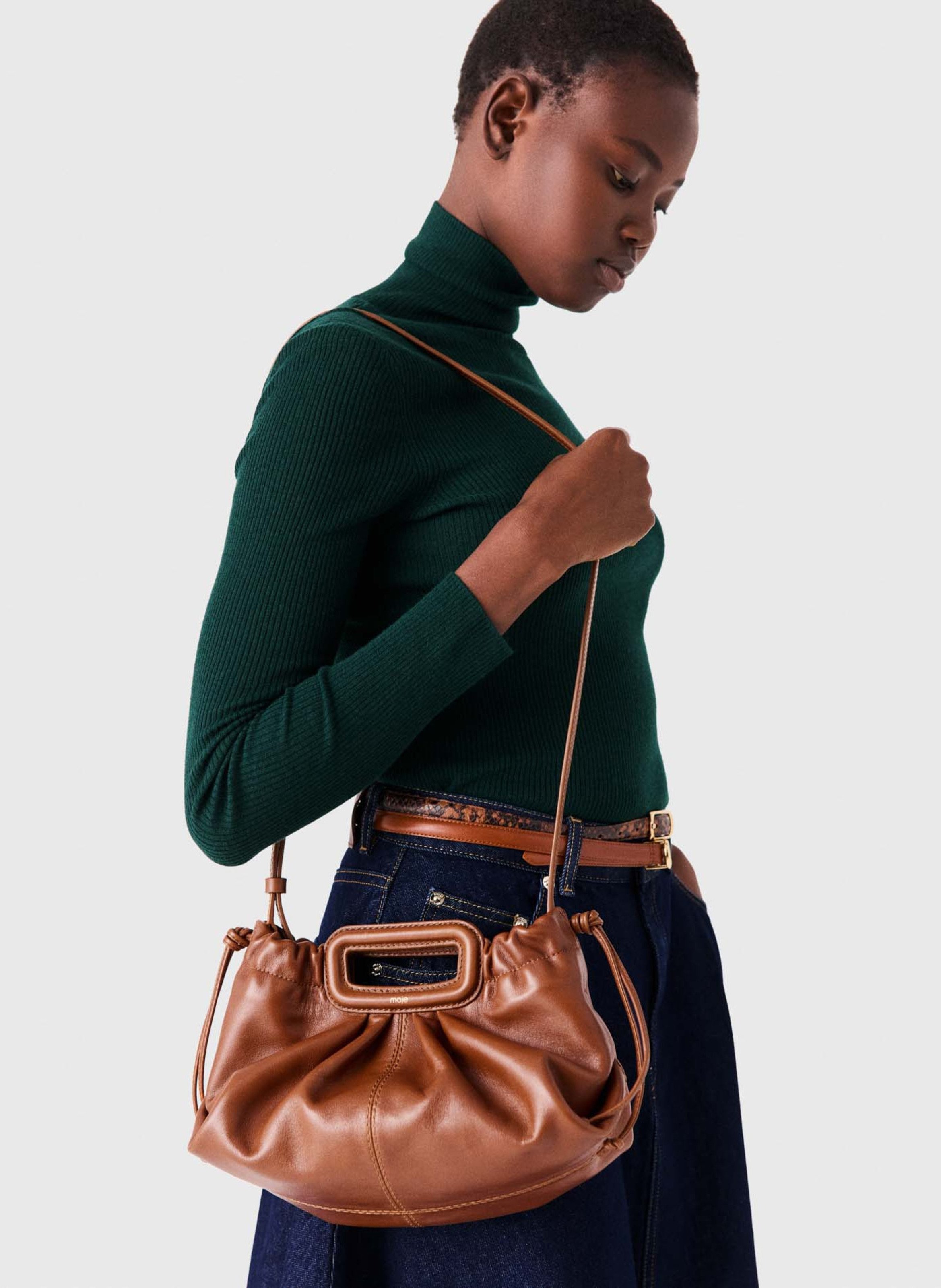 Sac bandoulière en cuir MAJE Marron