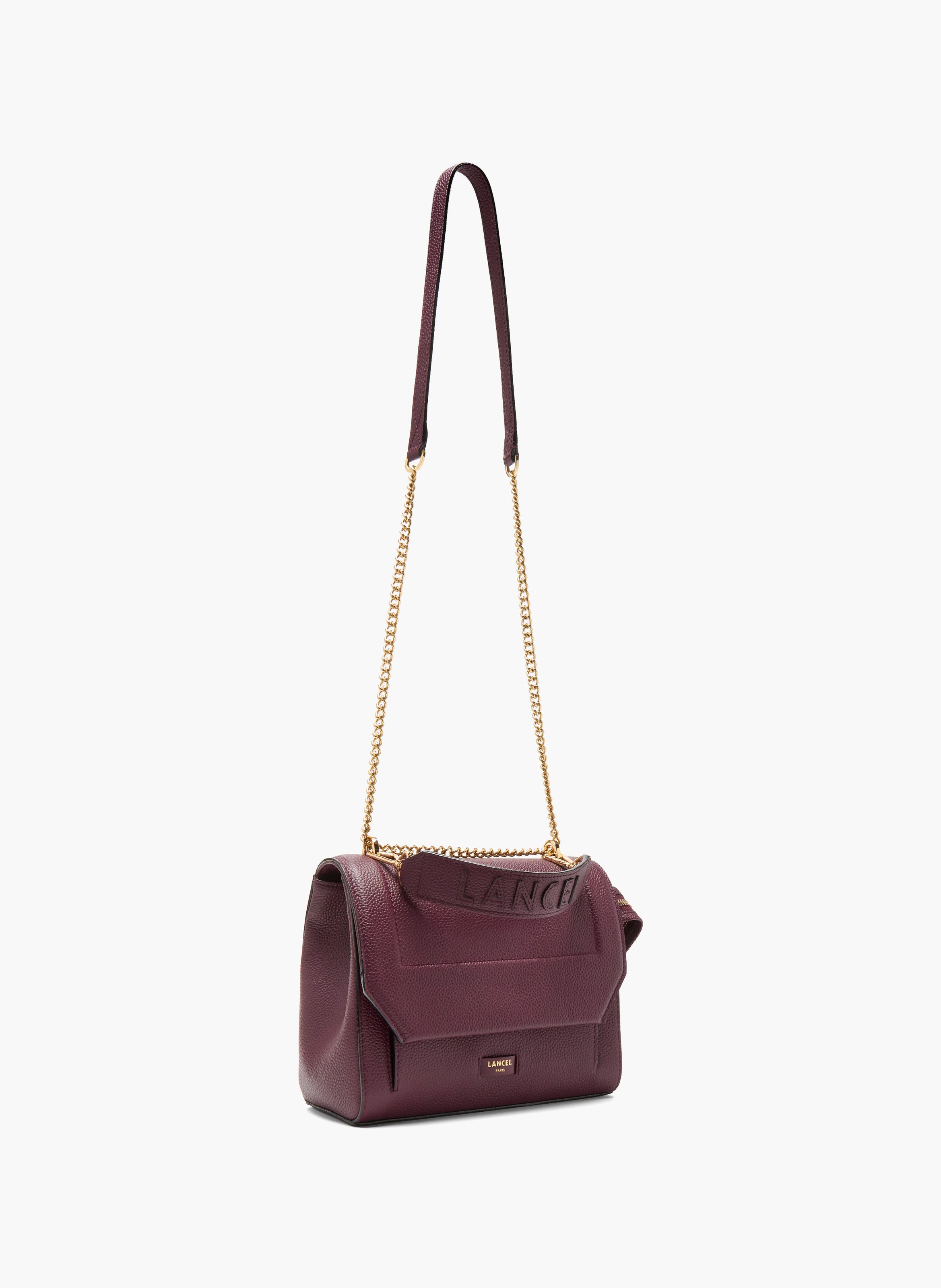 Sac à rabat m en cuir de vachette grainé et lisse, sangle réglable en cuir et chaîne, détails métallisés. LANCEL Multicolore