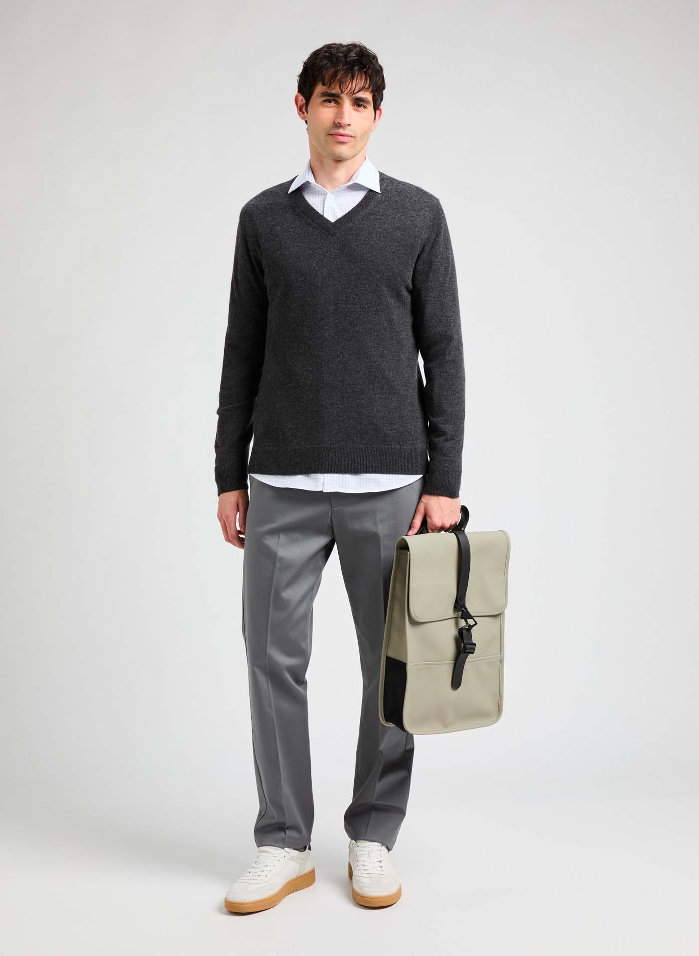 Pull col V en cachemire AU PRINTEMPS PARIS Gris