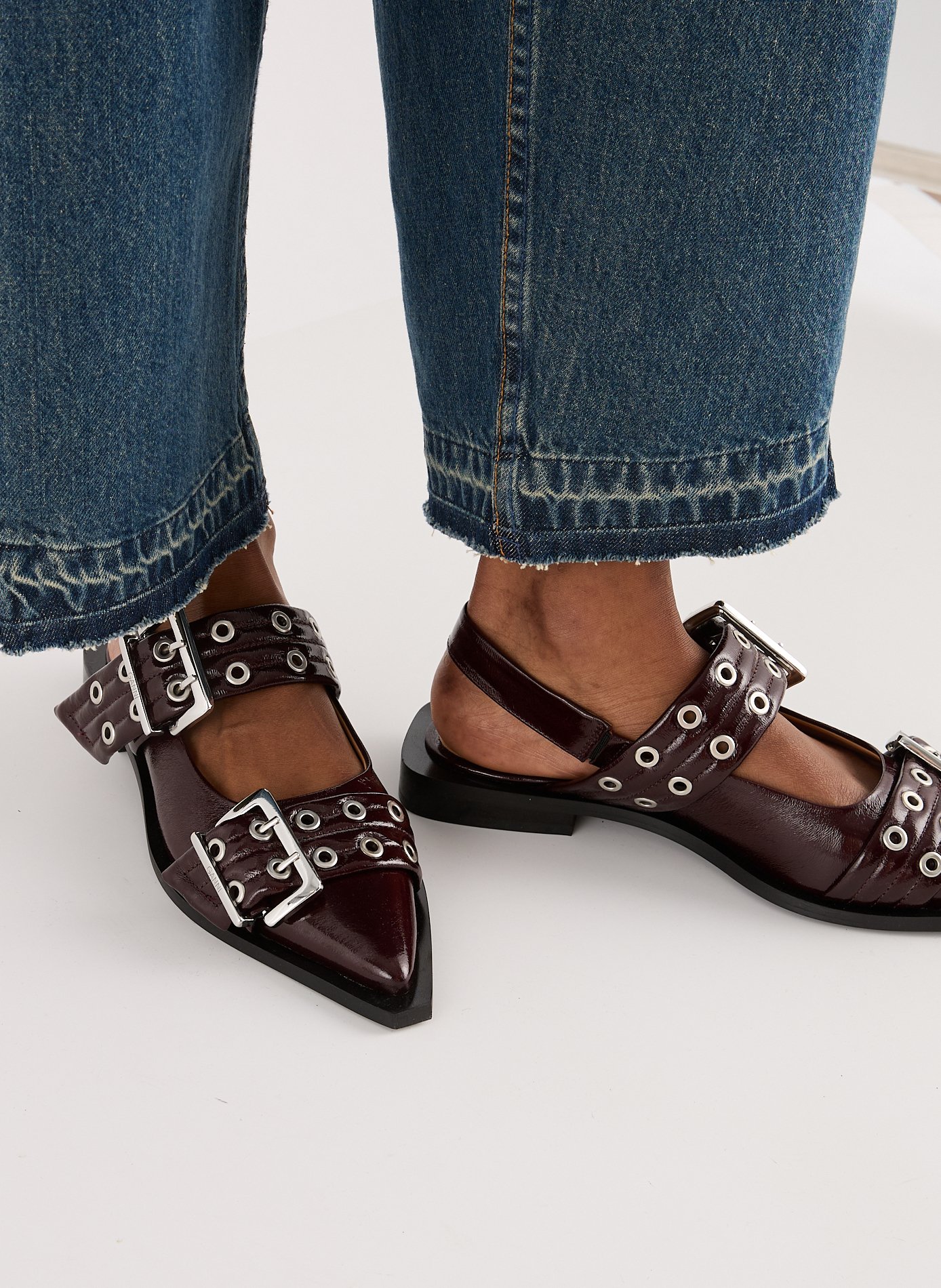 Ballerines Feminine Buckle GANNI Rouge