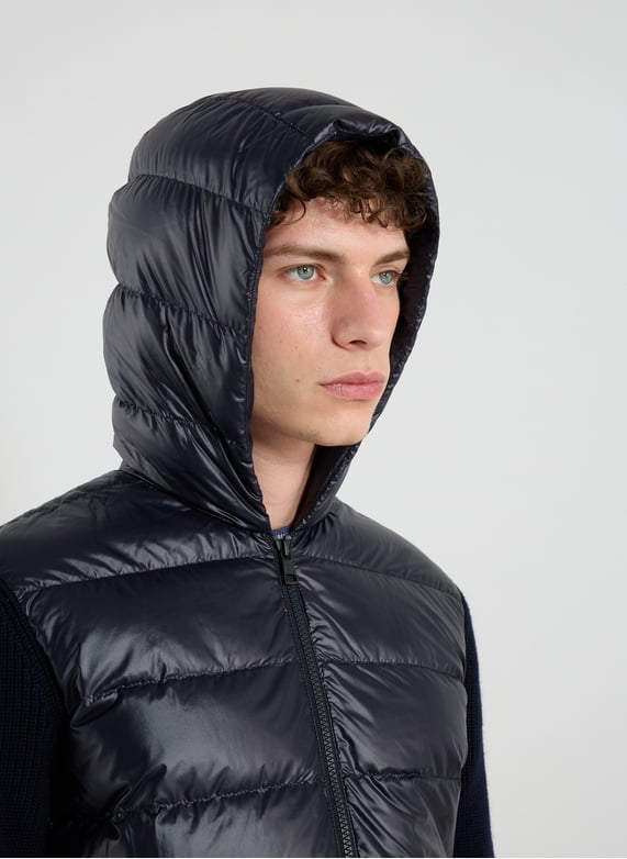 Cardigan matelassé et zippé à capuche | Bleu by MONCLER Cardigan matelassé et zippé à capuche Bleu