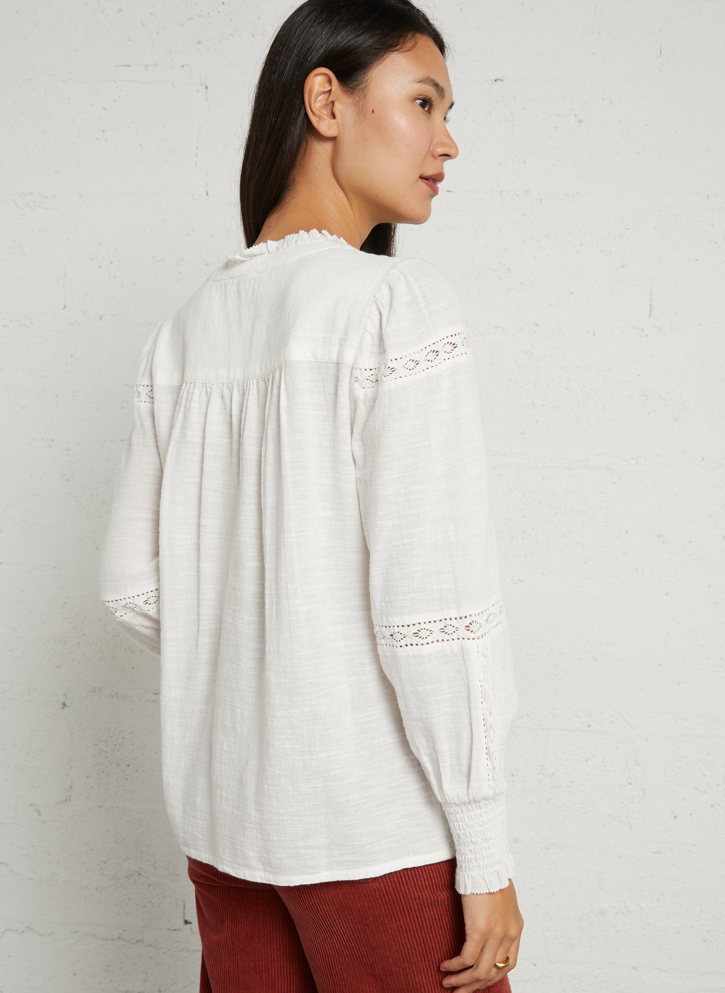 Blouse ample à détails brodés en coton magnolia MAISON 123 Beige