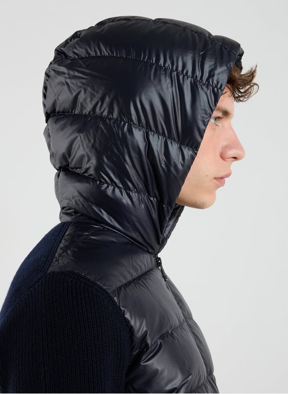 Cardigan matelassé et zippé à capuche | Bleu by MONCLER Cardigan matelassé et zippé à capuche Bleu