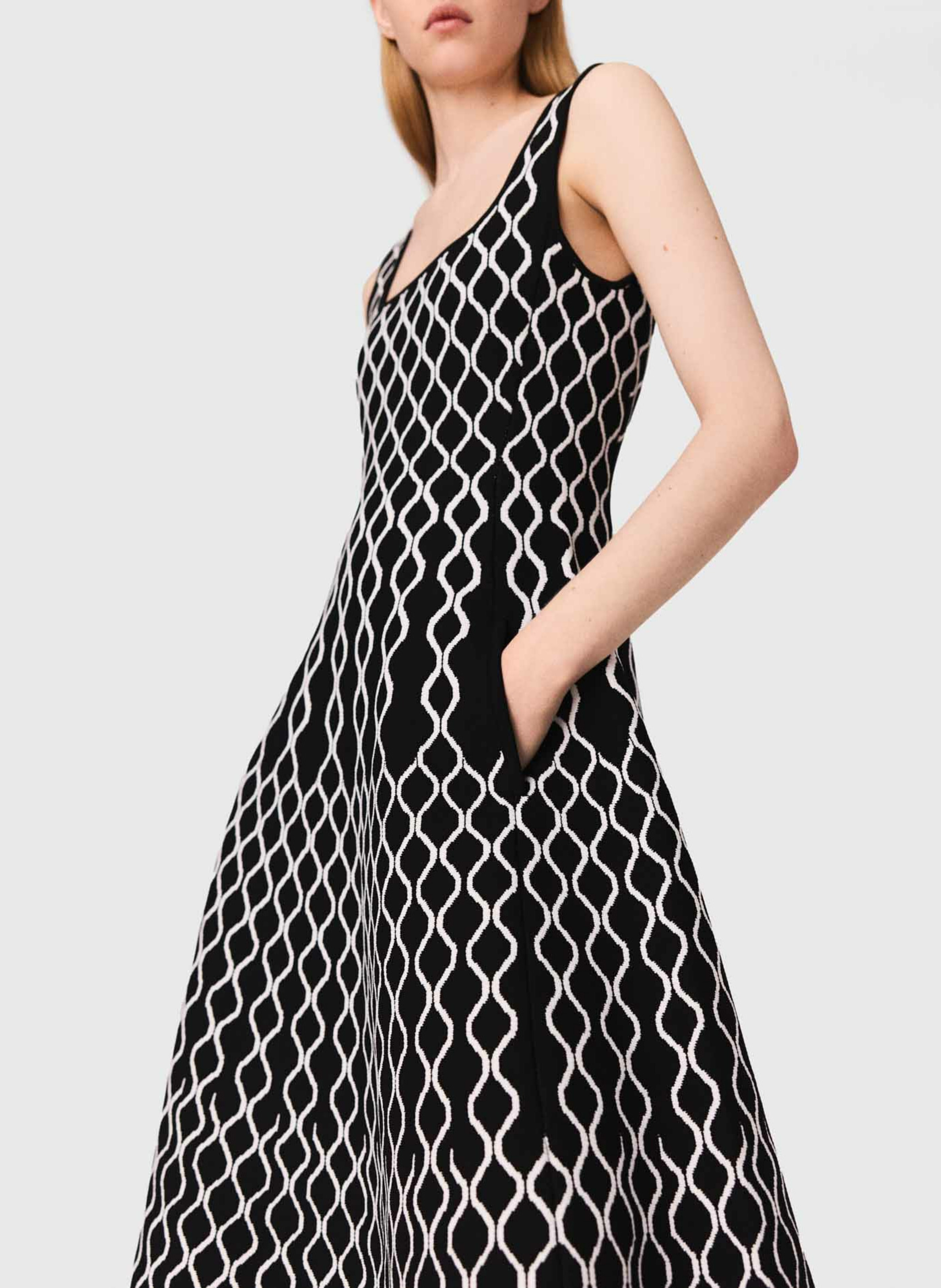 Robe courte en maille jacquard MAJE Noir