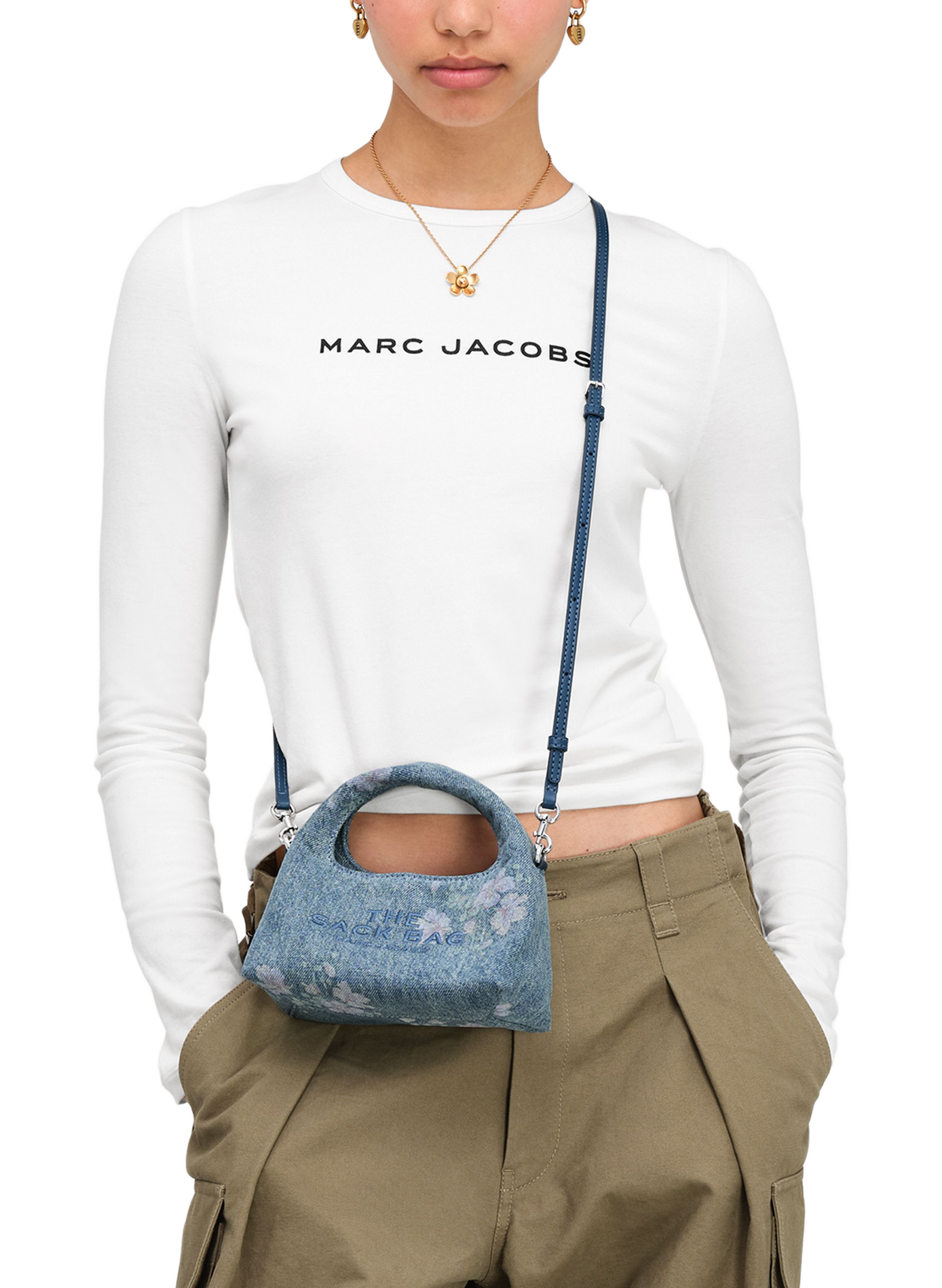 Bolso bandolera Micro Crossbody Sack en denim floral antiguo MARC JACOBS Azul