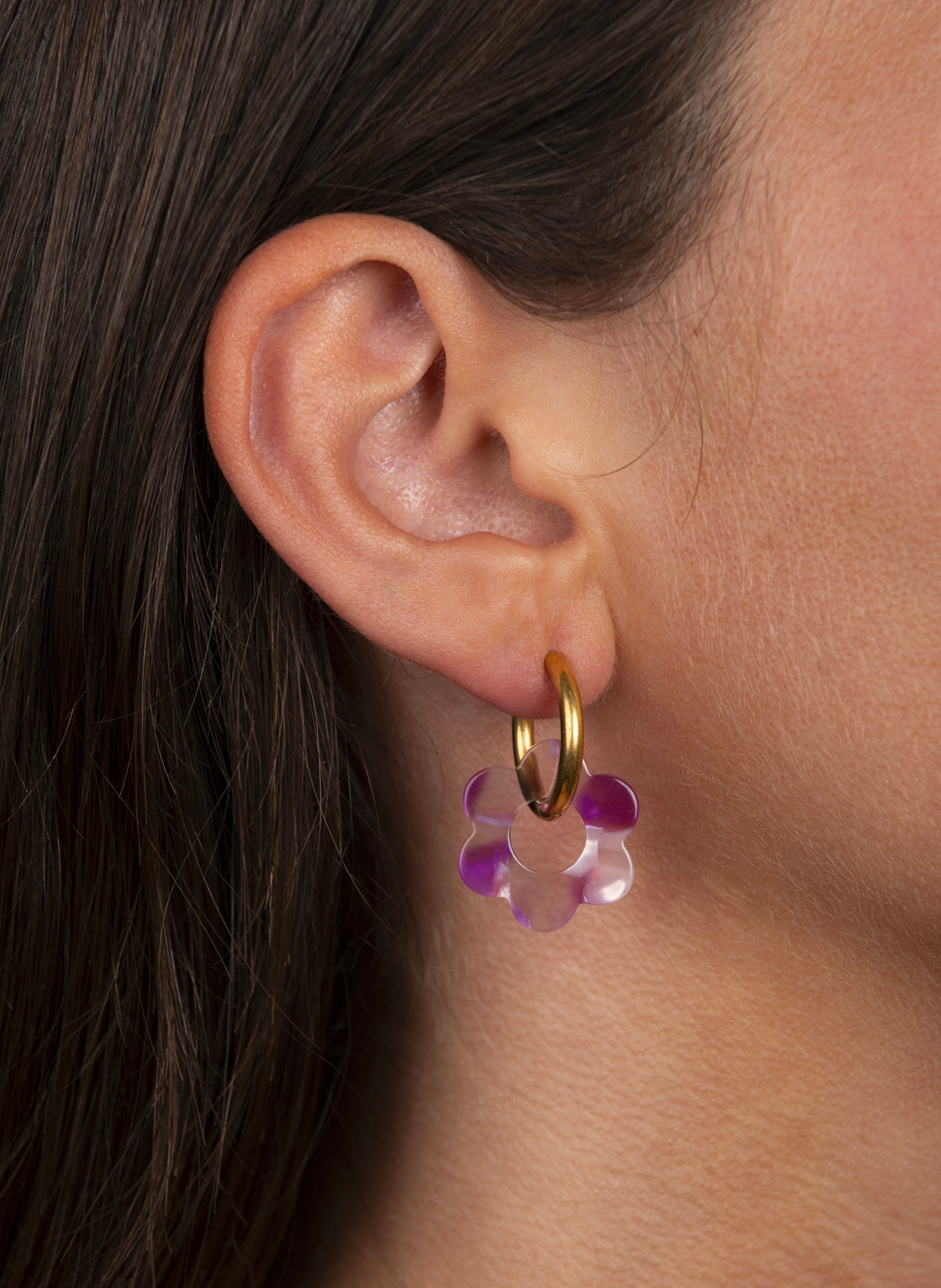 Boucles d'oreilles Baby Fleurette avec anneaux en acier inoxydable doré | Rose KURAGE GINZA Femme