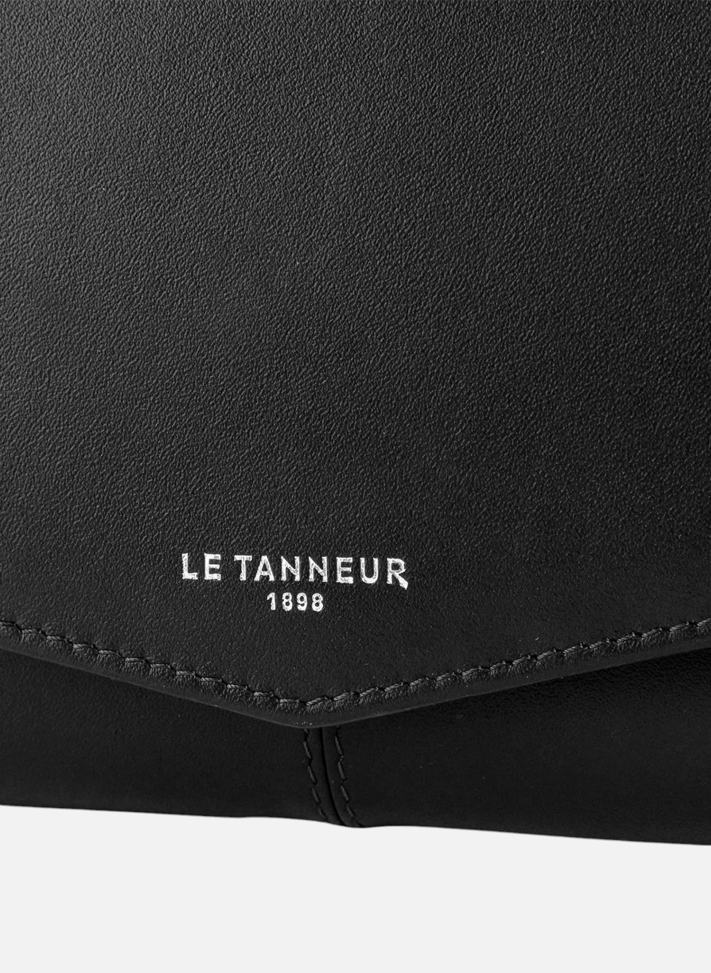 Portefeuille moyen modèle charlotte en cuir lisse LE TANNEUR Noir