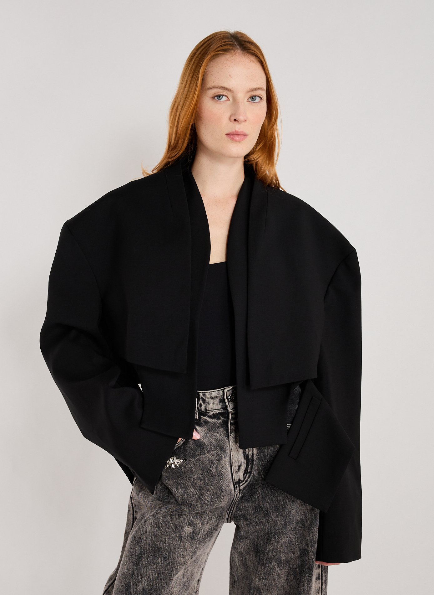 Short wool tailored jacket A.W.A.K.E. MODE Black