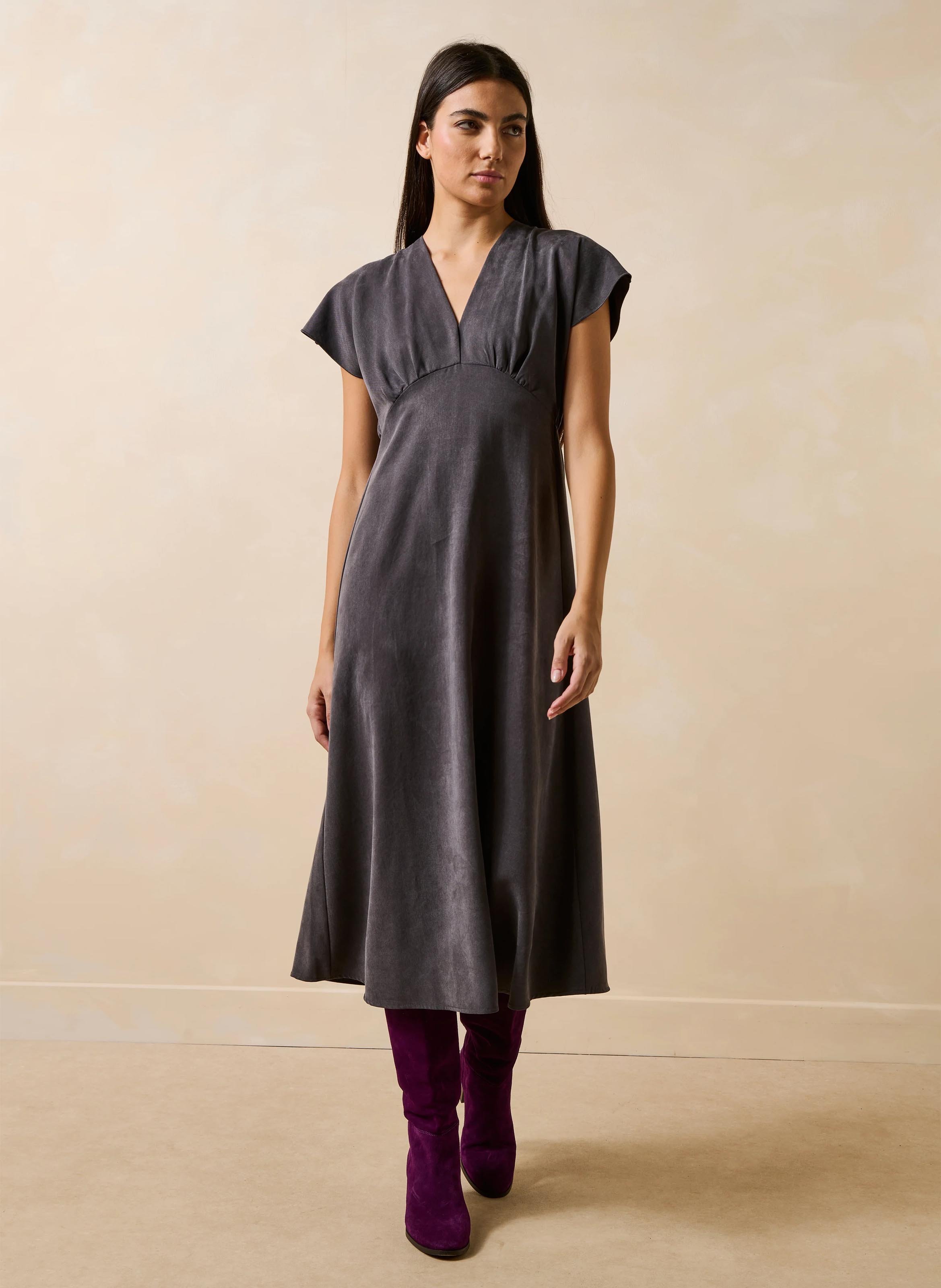 Midi jurk met V-hals LA FEE MARABOUTEE Grijs