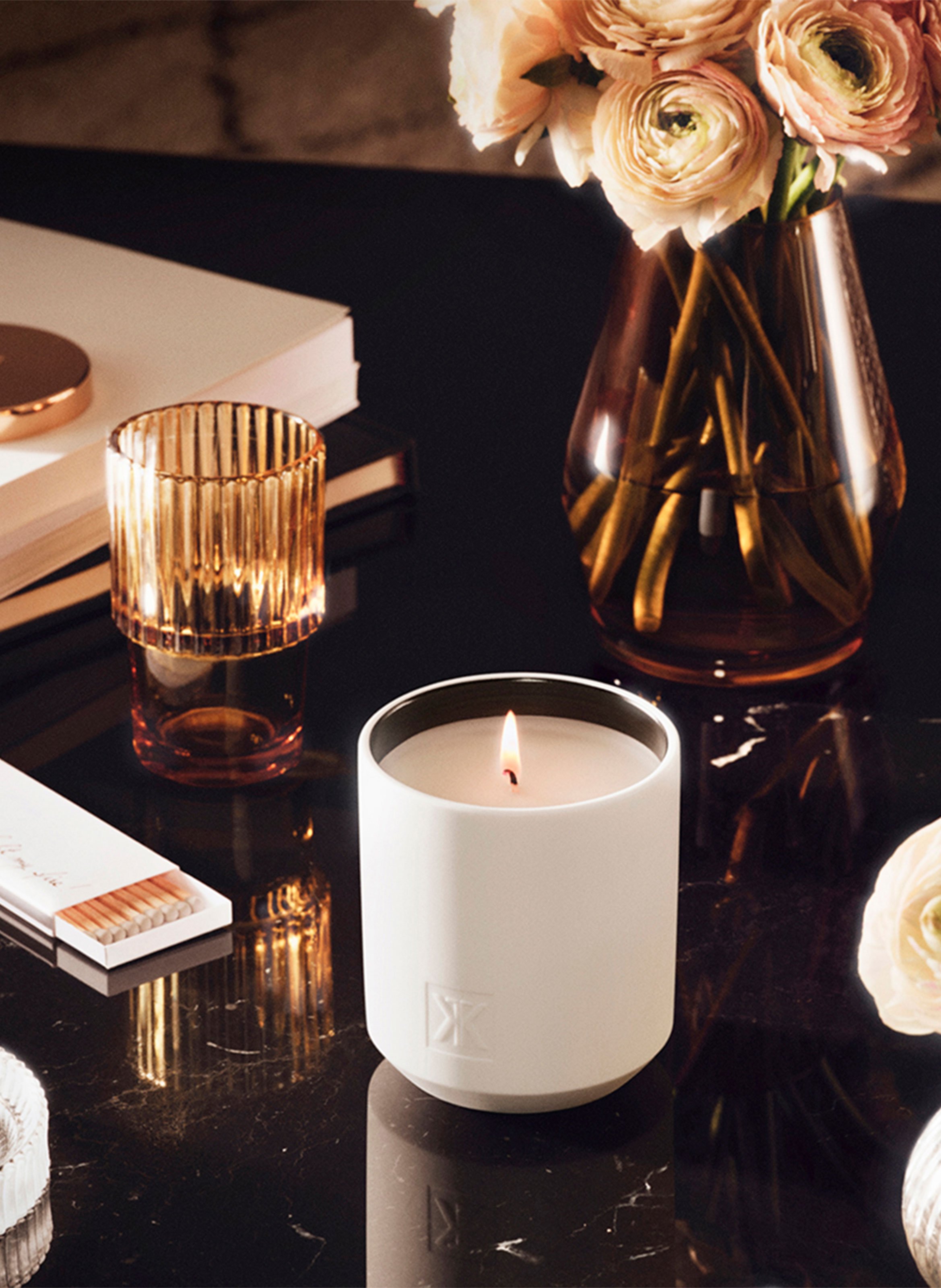 AU 17 Scented candle MAISON FRANCIS KURKDJIAN No color