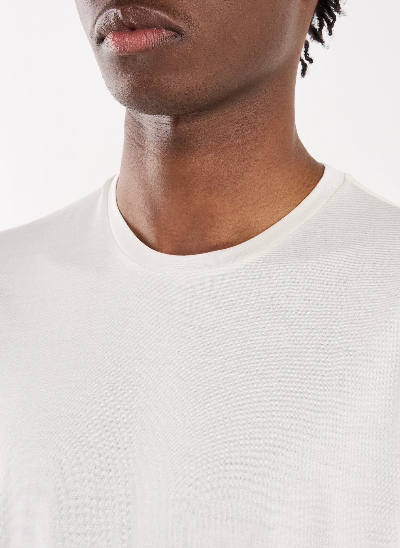 T-Shirt droit à manches courtes en soie STEFAN BRANDT Blanc