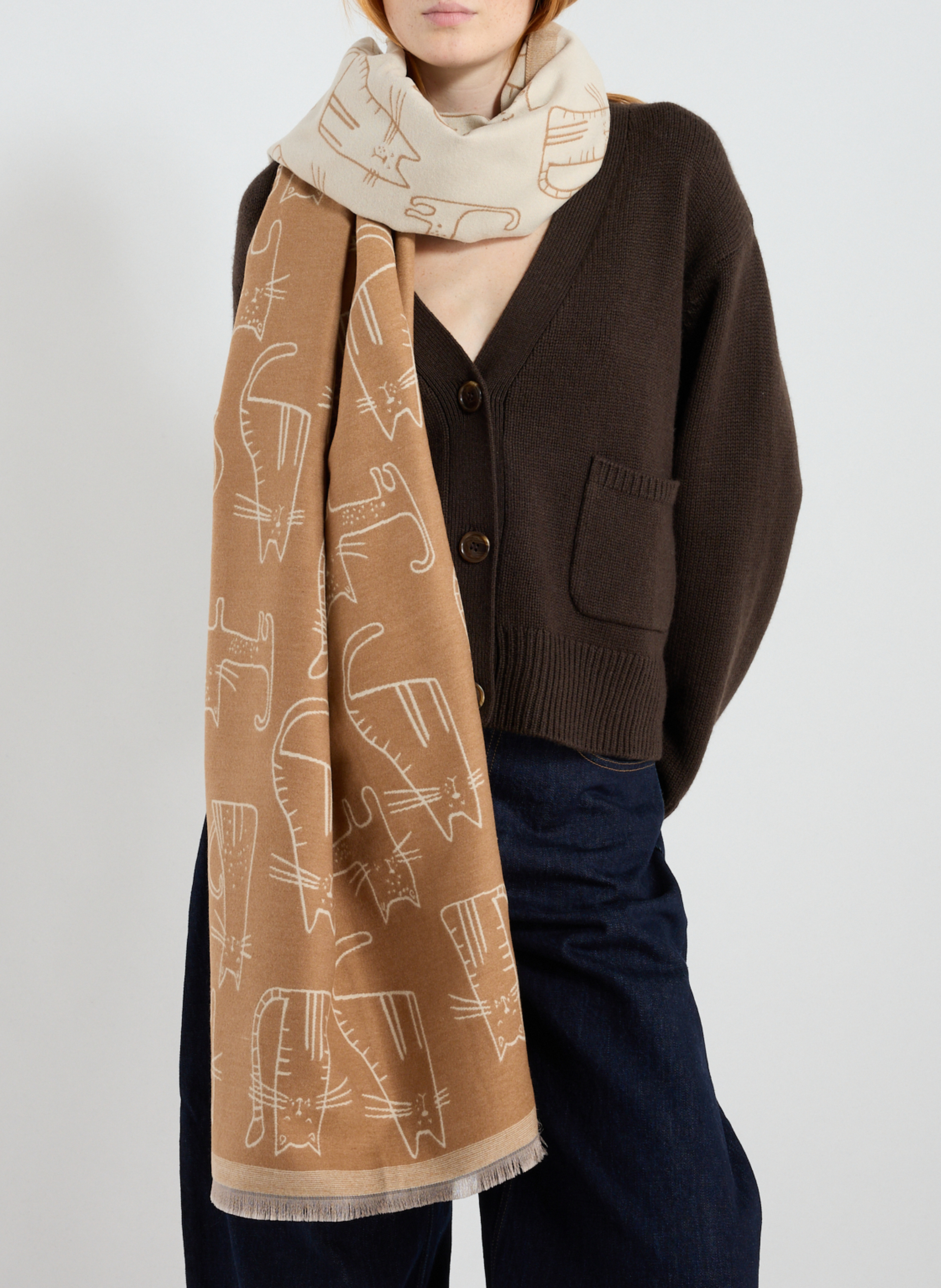 Jacquard Cat Scarf AU PRINTEMPS PARIS Brown