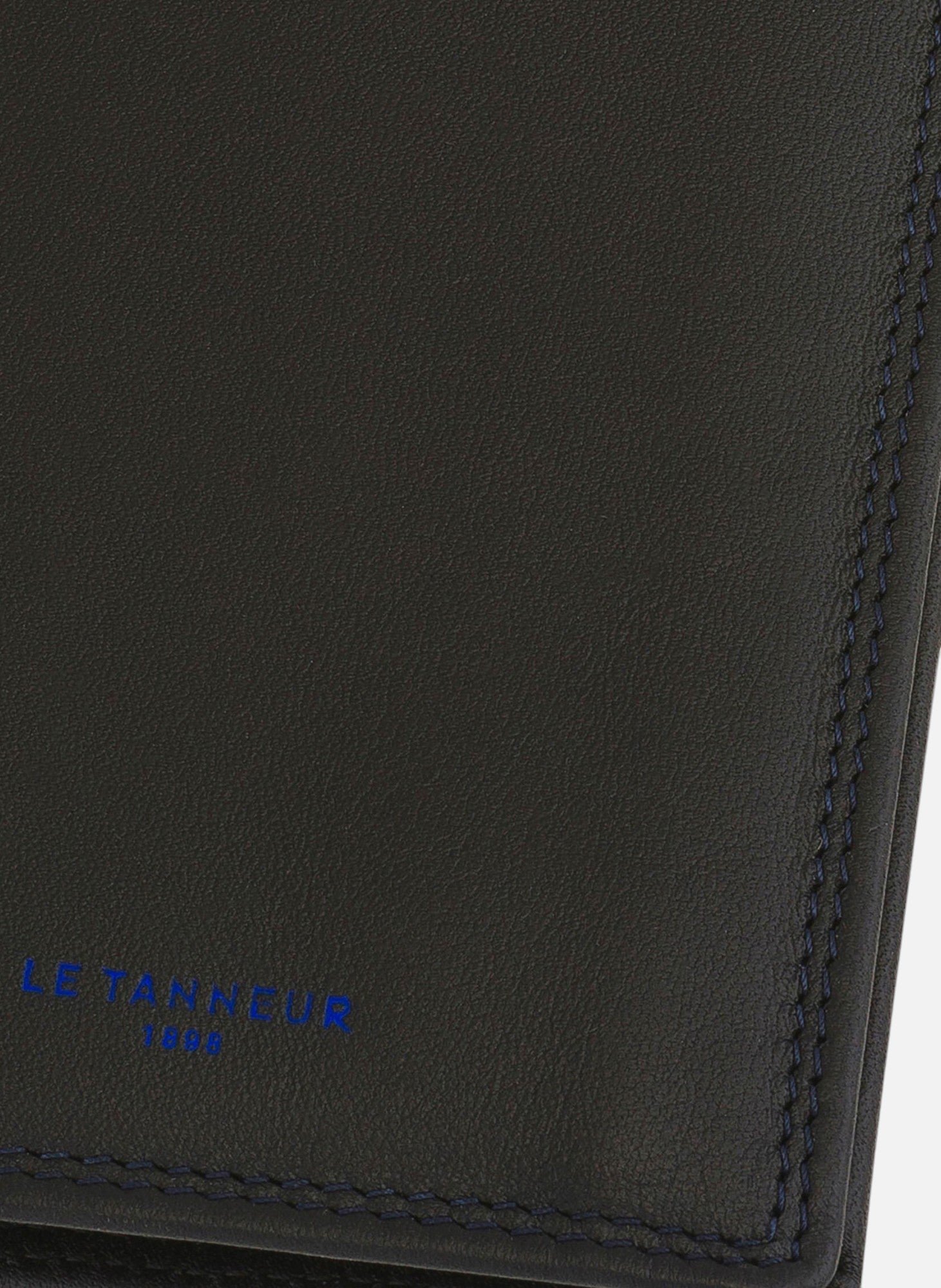 Petit portefeuille vertical zippé 2 volets martin en cuir lisse Noir