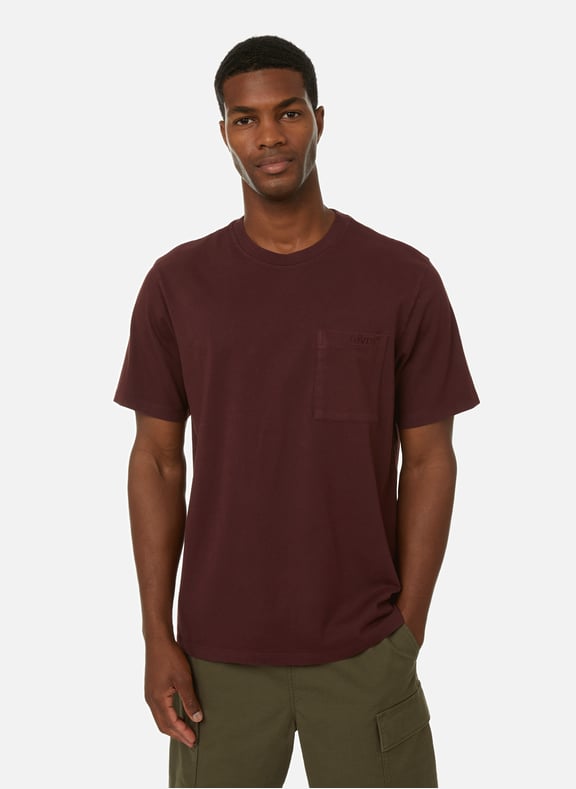 Levi's maroon t discount shirt