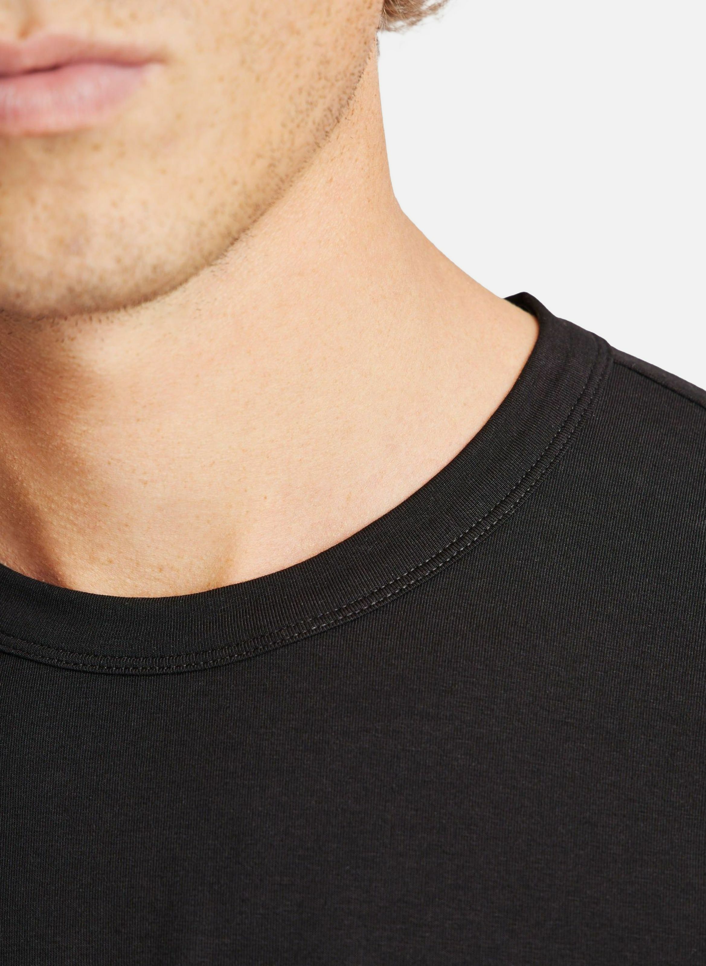 T-shirt riviere col rond coupe regular FUSALP Noir