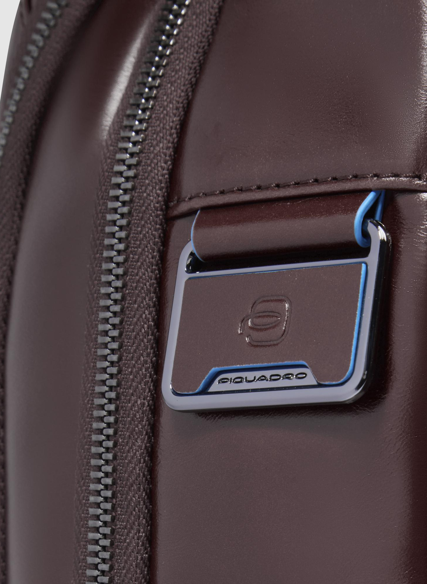 Sac à dos de voyage pour ordinateur 15,6" PIQUADRO Marron