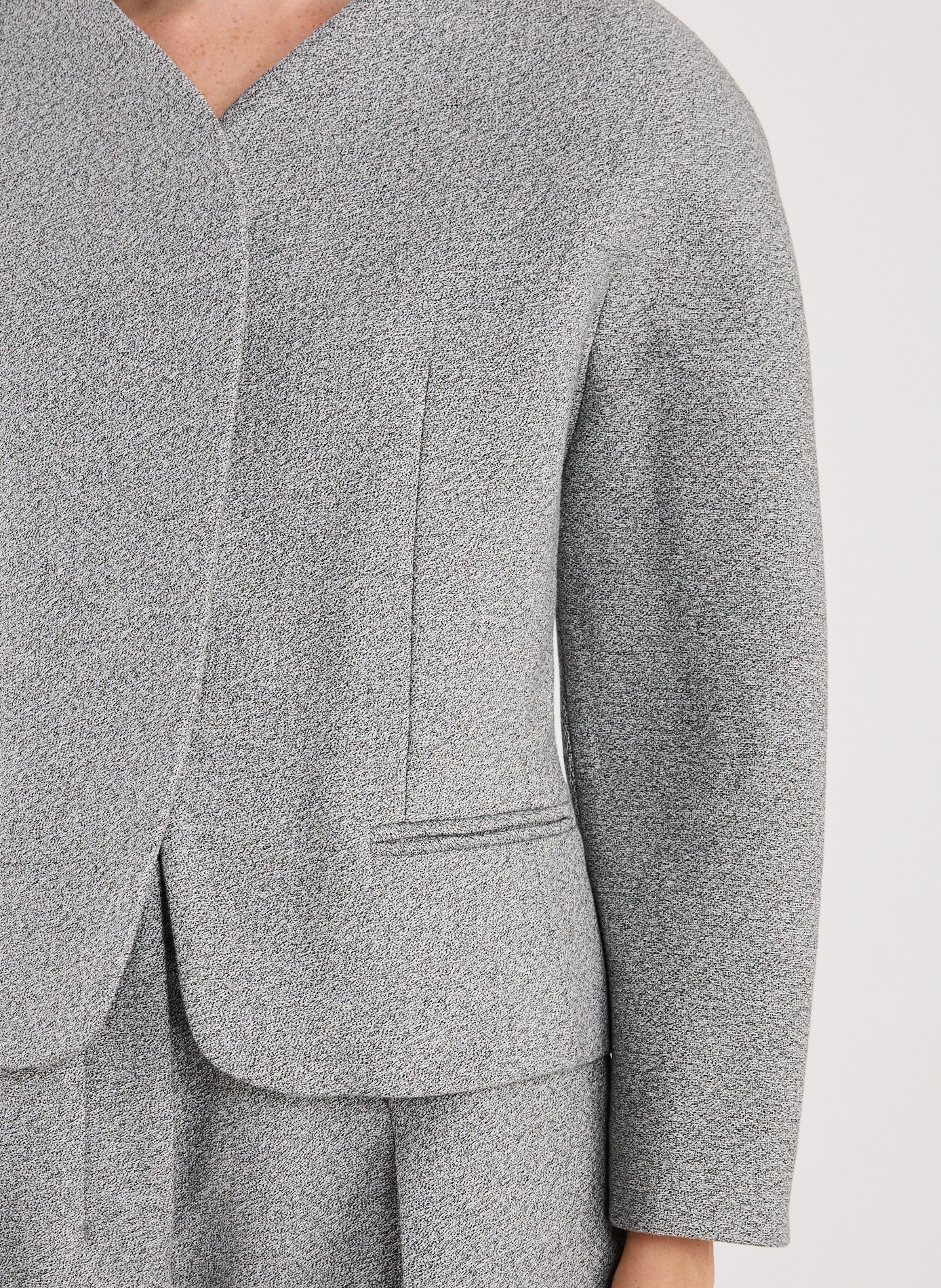 Fitted cropped jacket Grey