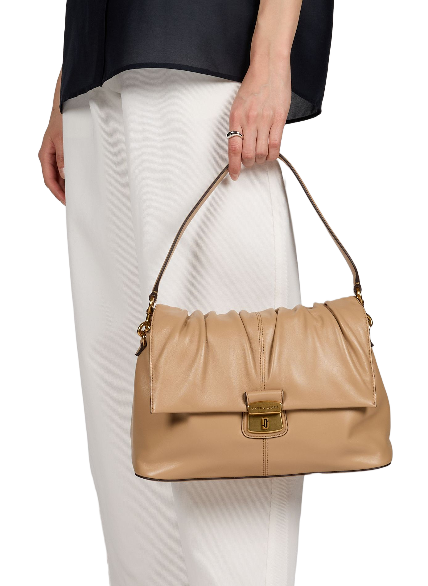 The Cristina Messenger leather handbag MARC JACOBS Brown