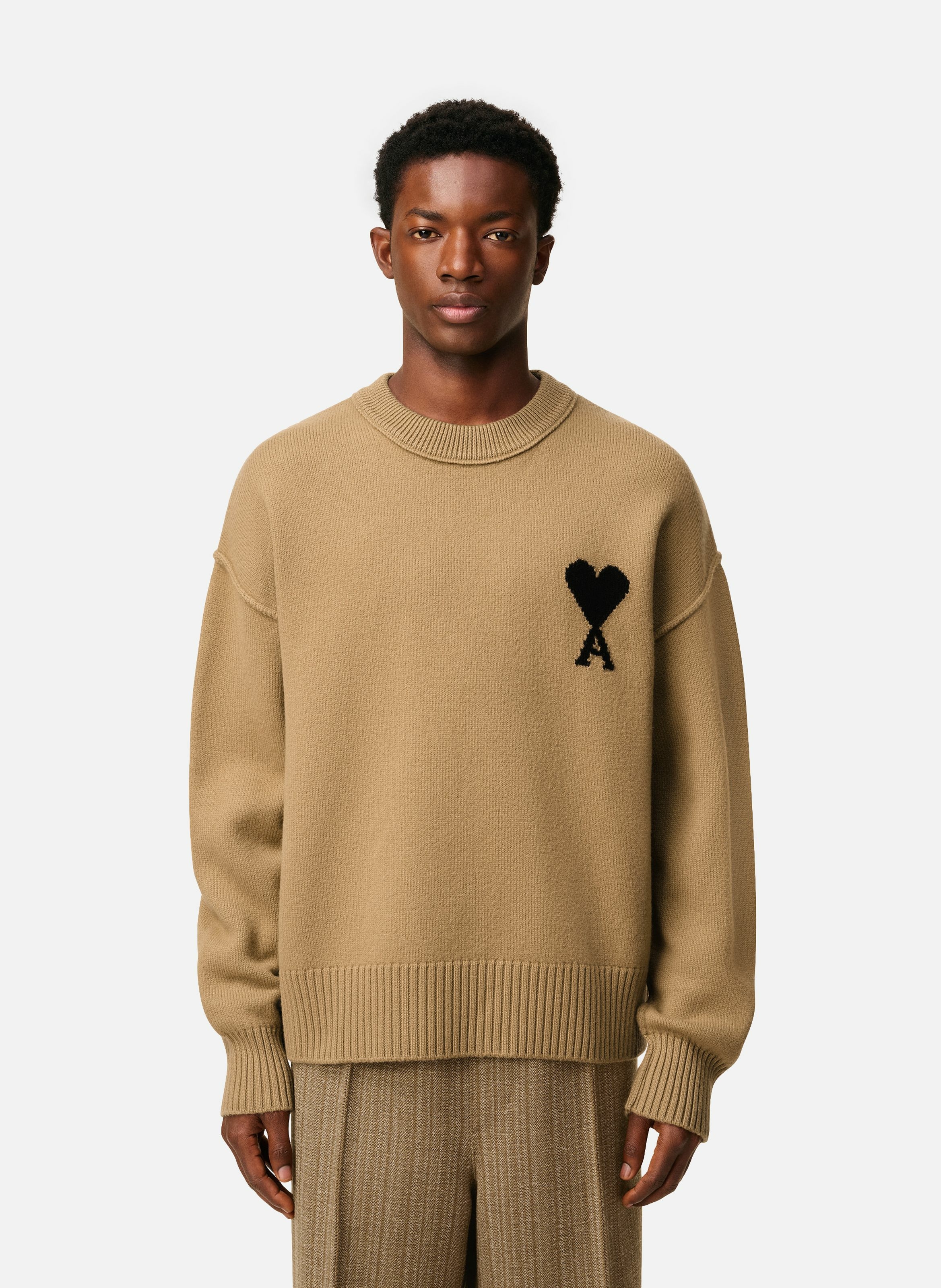 Pull col rond ami de coeur en laine unisexe AMI PARIS Marron