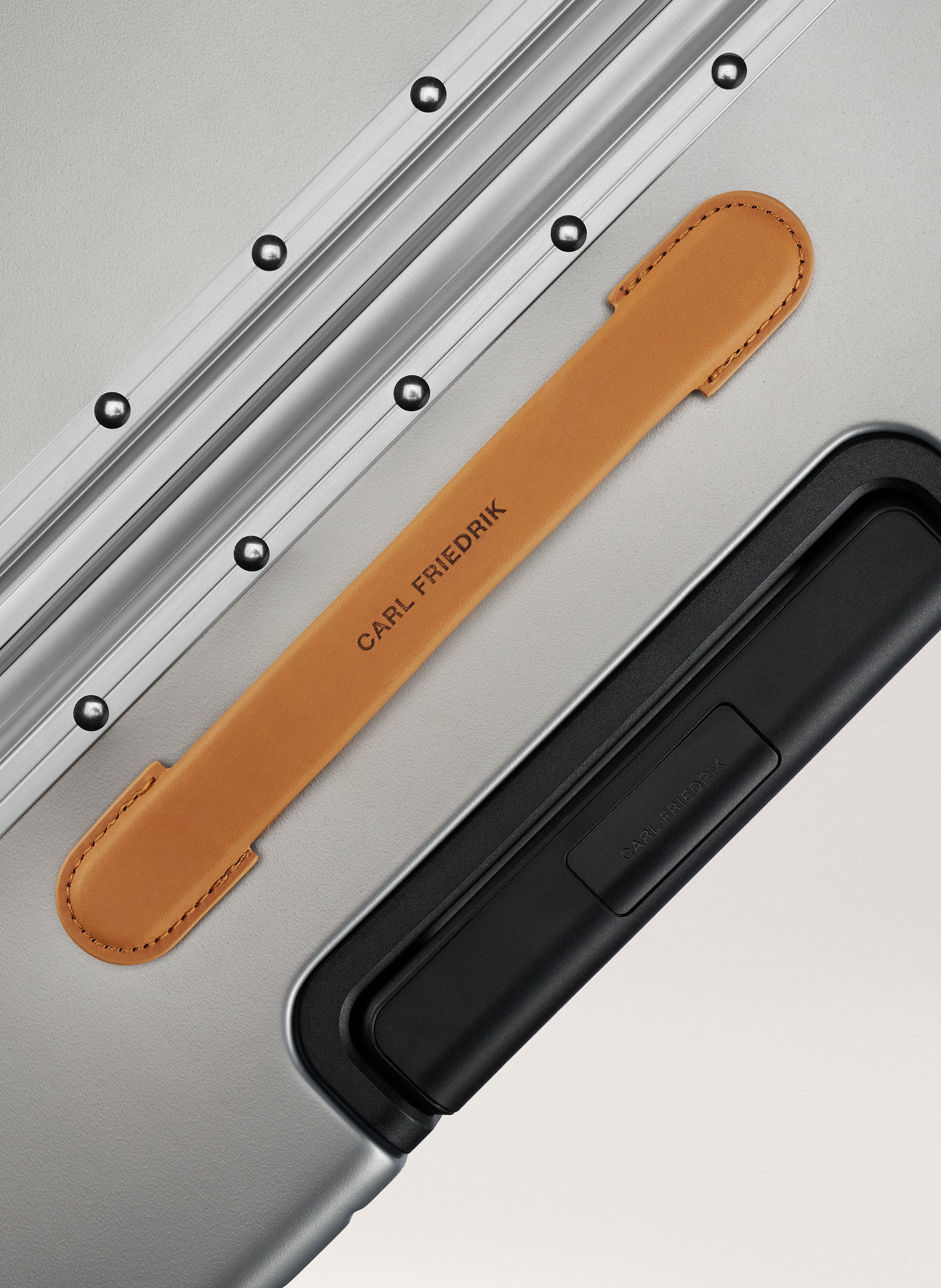 Valise 'the carry-on x' en polycarbonate CARL FRIEDRIK Argent