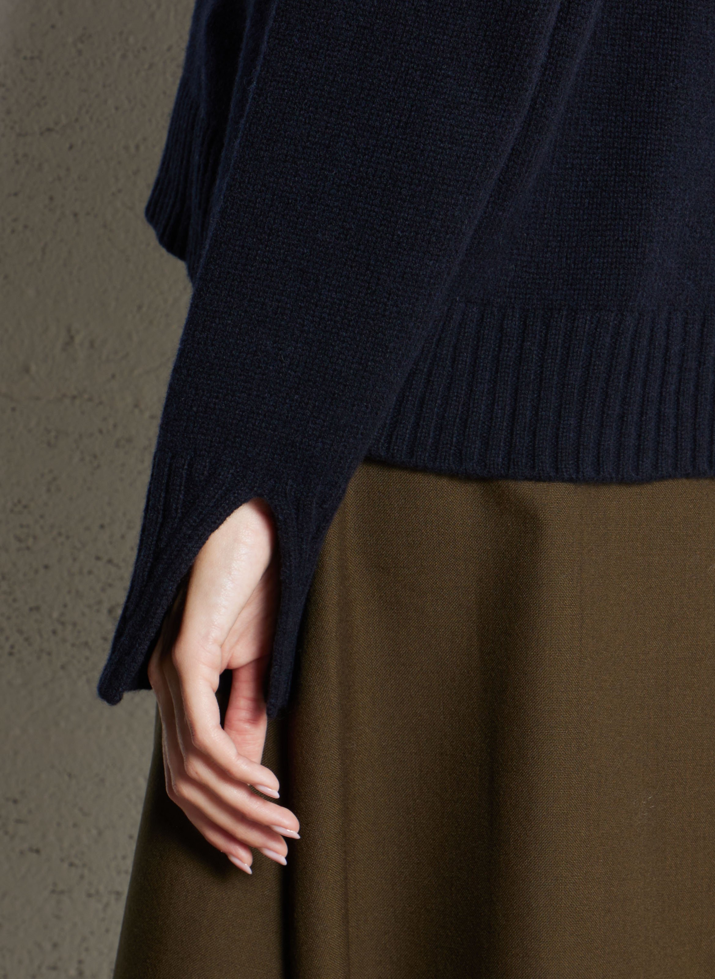 Jupe midi évasée en laine Reine SOEUR Kaki